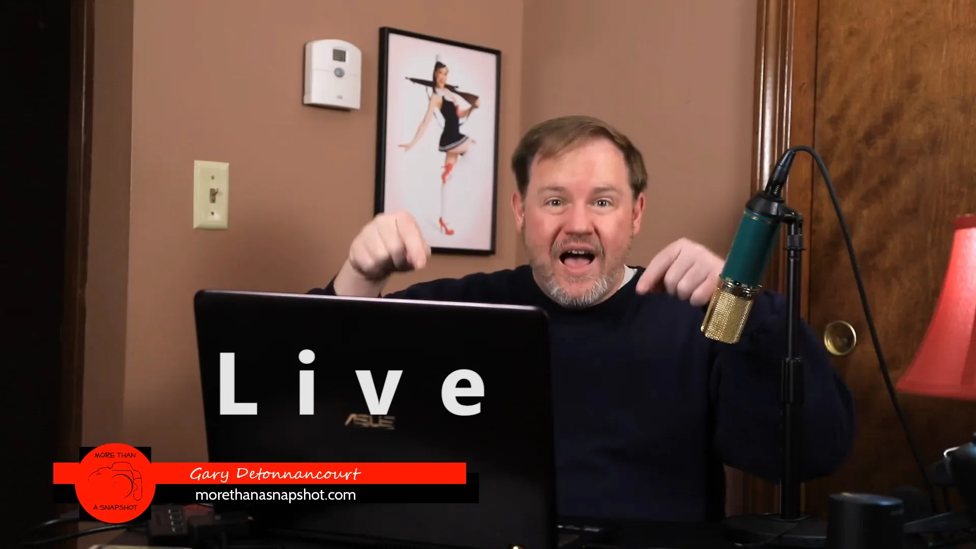 gary live.jpg