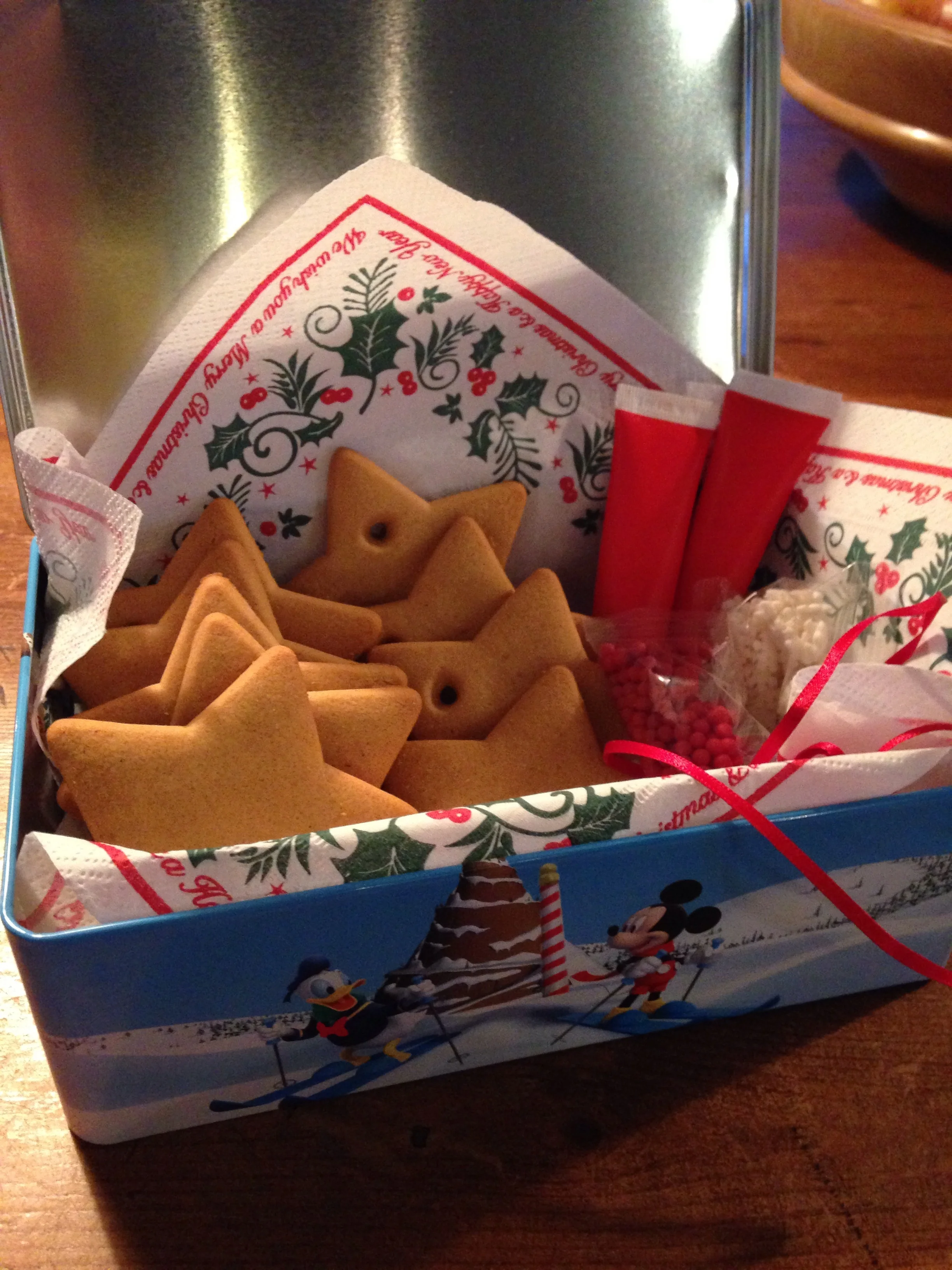 A biscuit decorating kit from the Co-op presented in a festive tin.