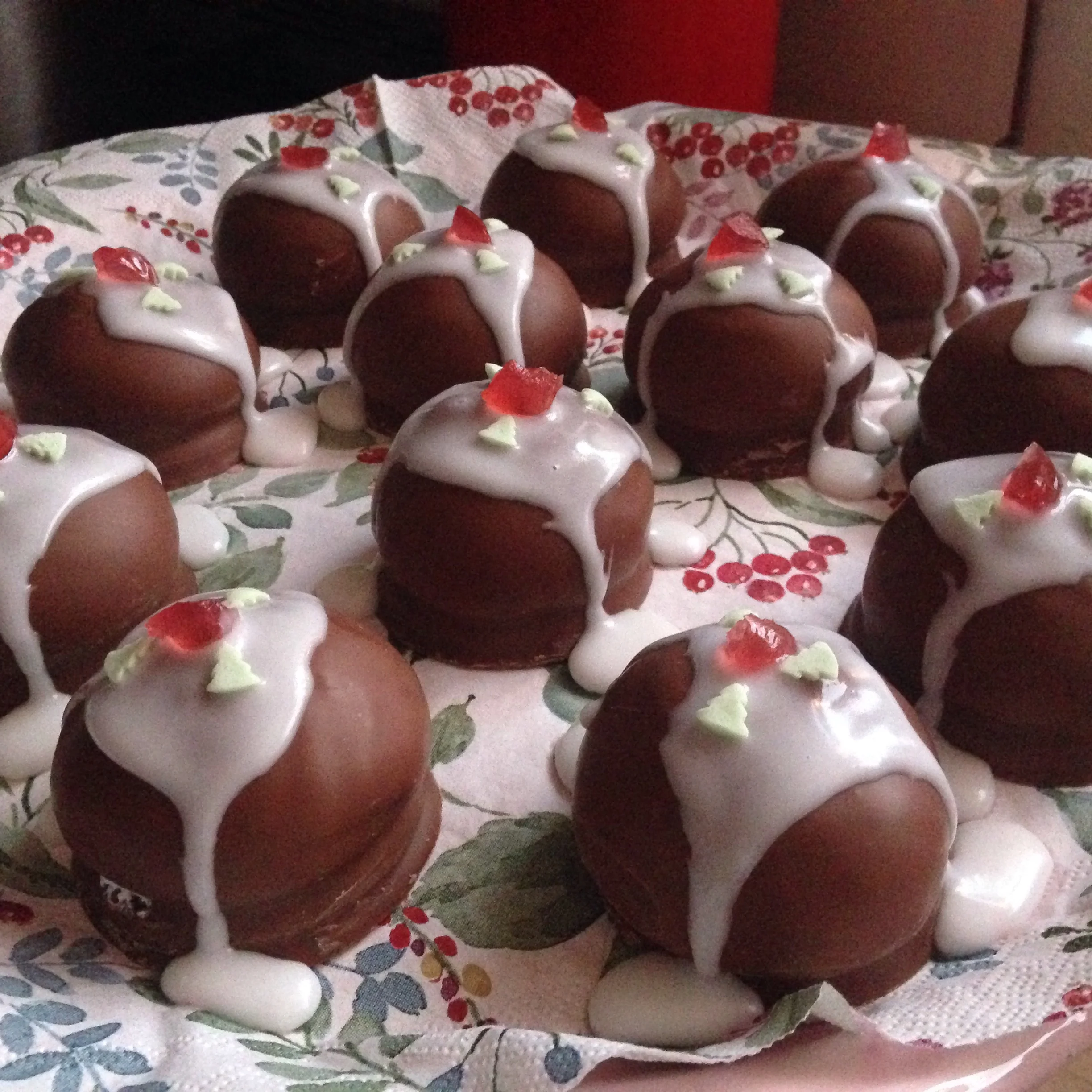 Teacakes Christmas puds.