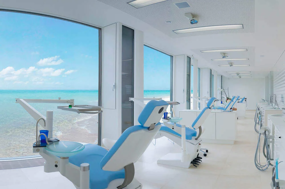 Lakeside-Kieferortho-Zahnspange-Invisalign-Incognito-Lingual-Zahnstellung-Scanner-Waedenswil-Zurich-Dr-Med-Dent-Zahnarzt-Notfall.jpg