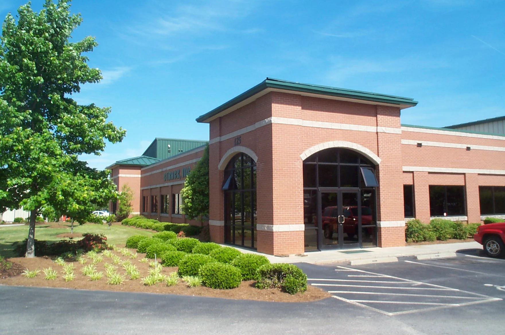 Flex Space - 125 Laser Court - Fairburn.JPG