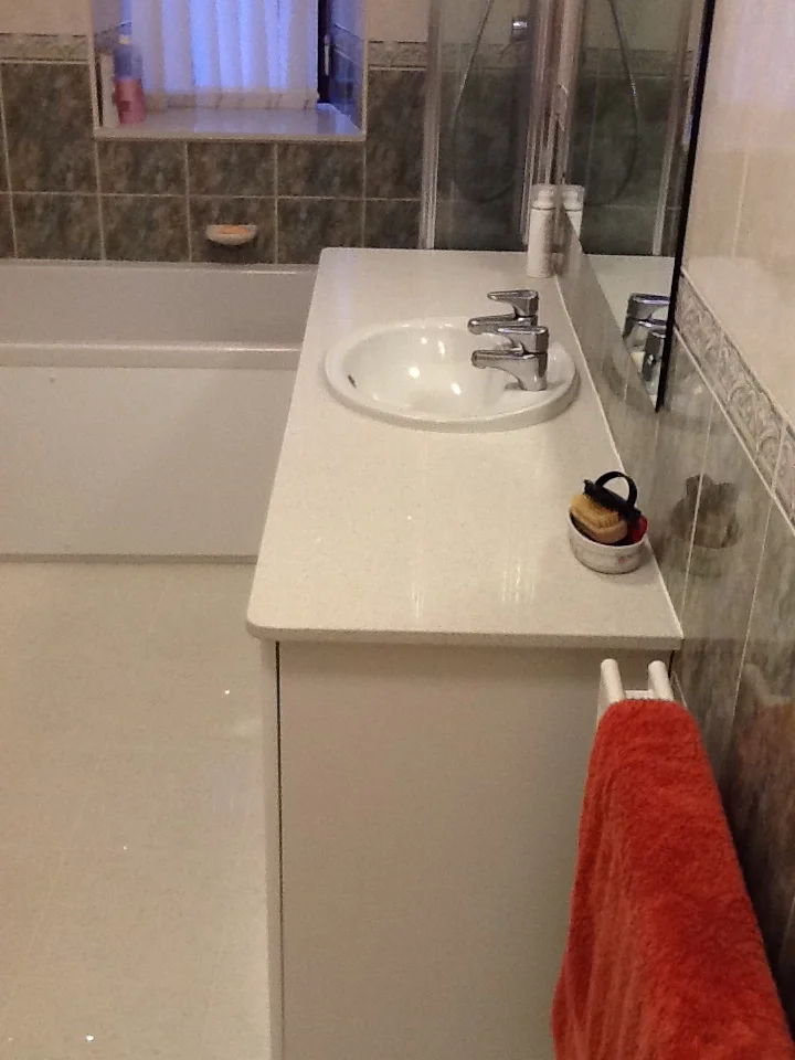 Bathroom IMG_0087.JPG