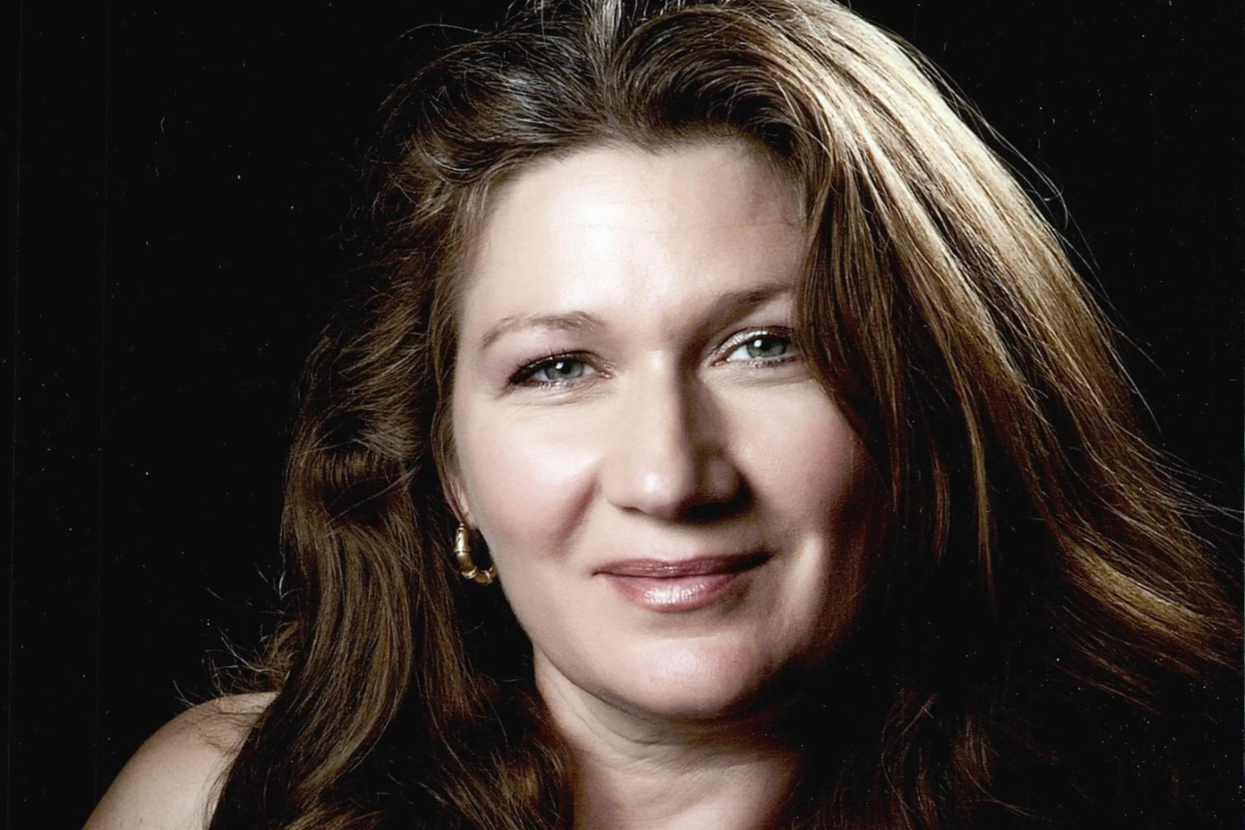 01Cover-Denise(900x600).jpg