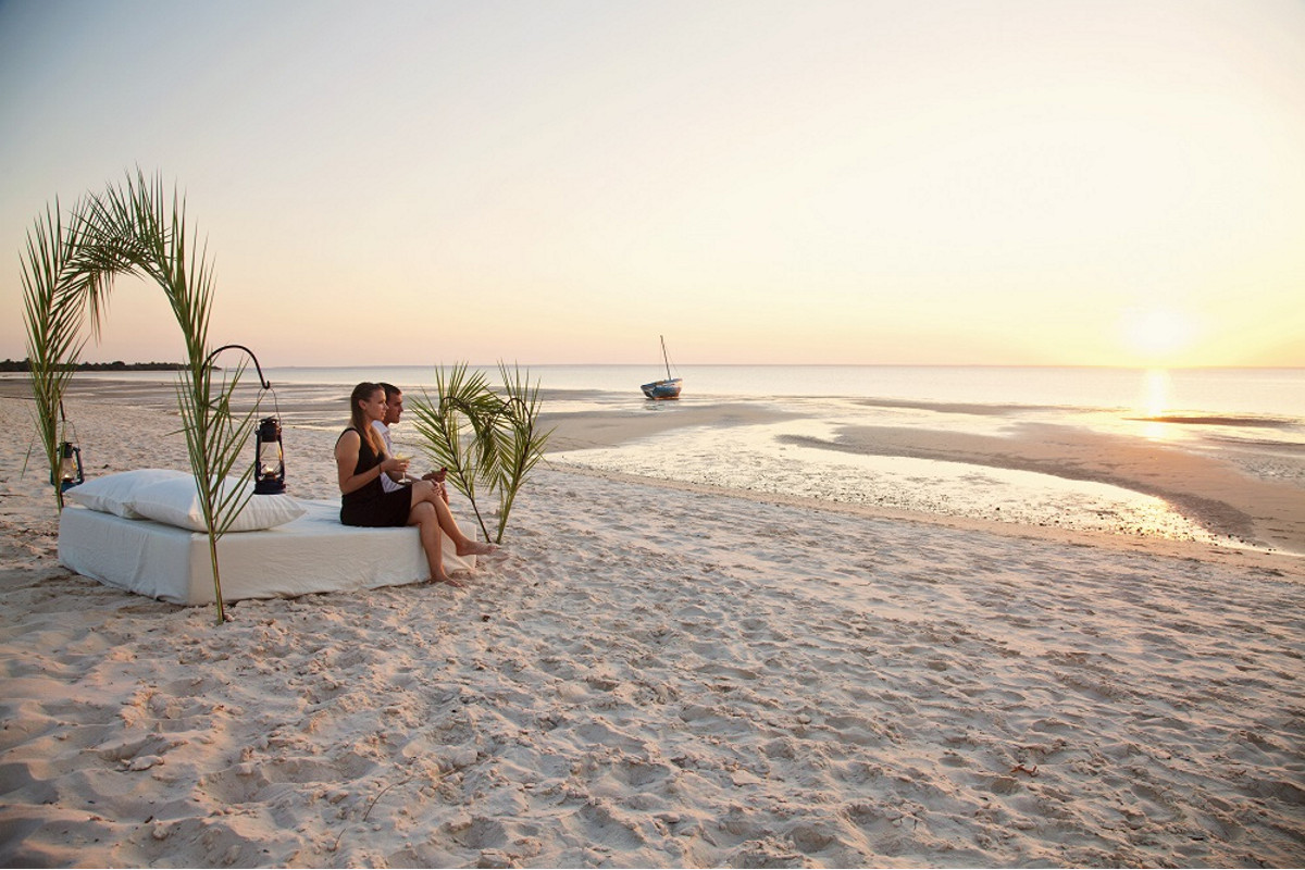 honeymoons.jpg