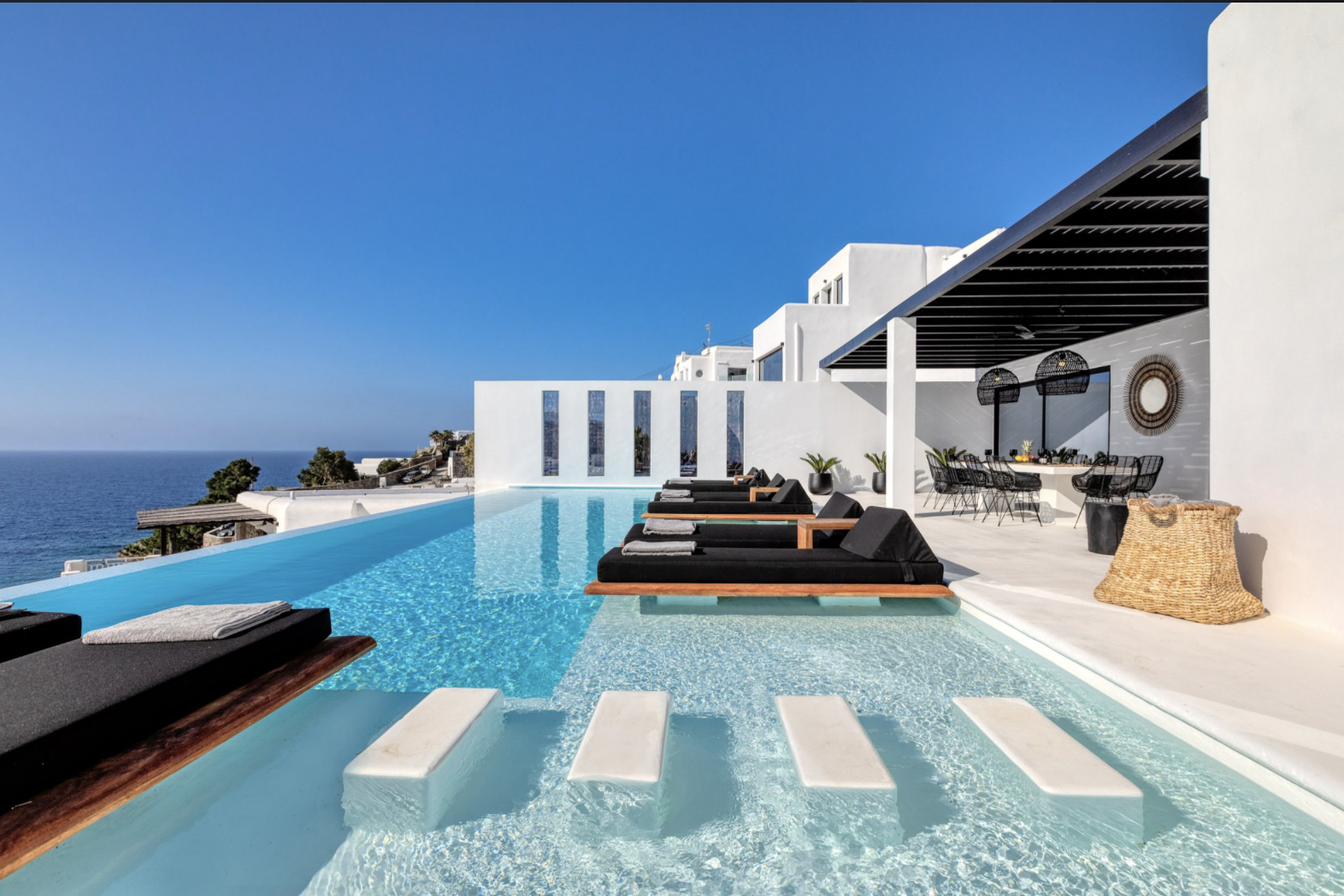 Villa BR2 Mykonos2.png