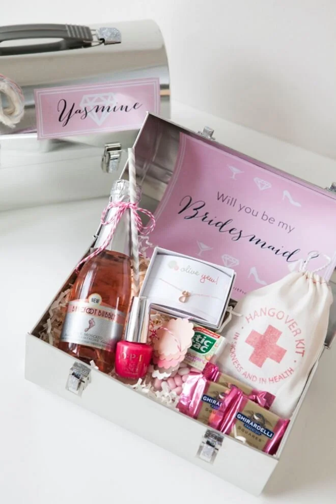 The Ultimate Gift Guide for your Bridesmaid Gift Boxes: 7 Items that are a MUST in your boxes