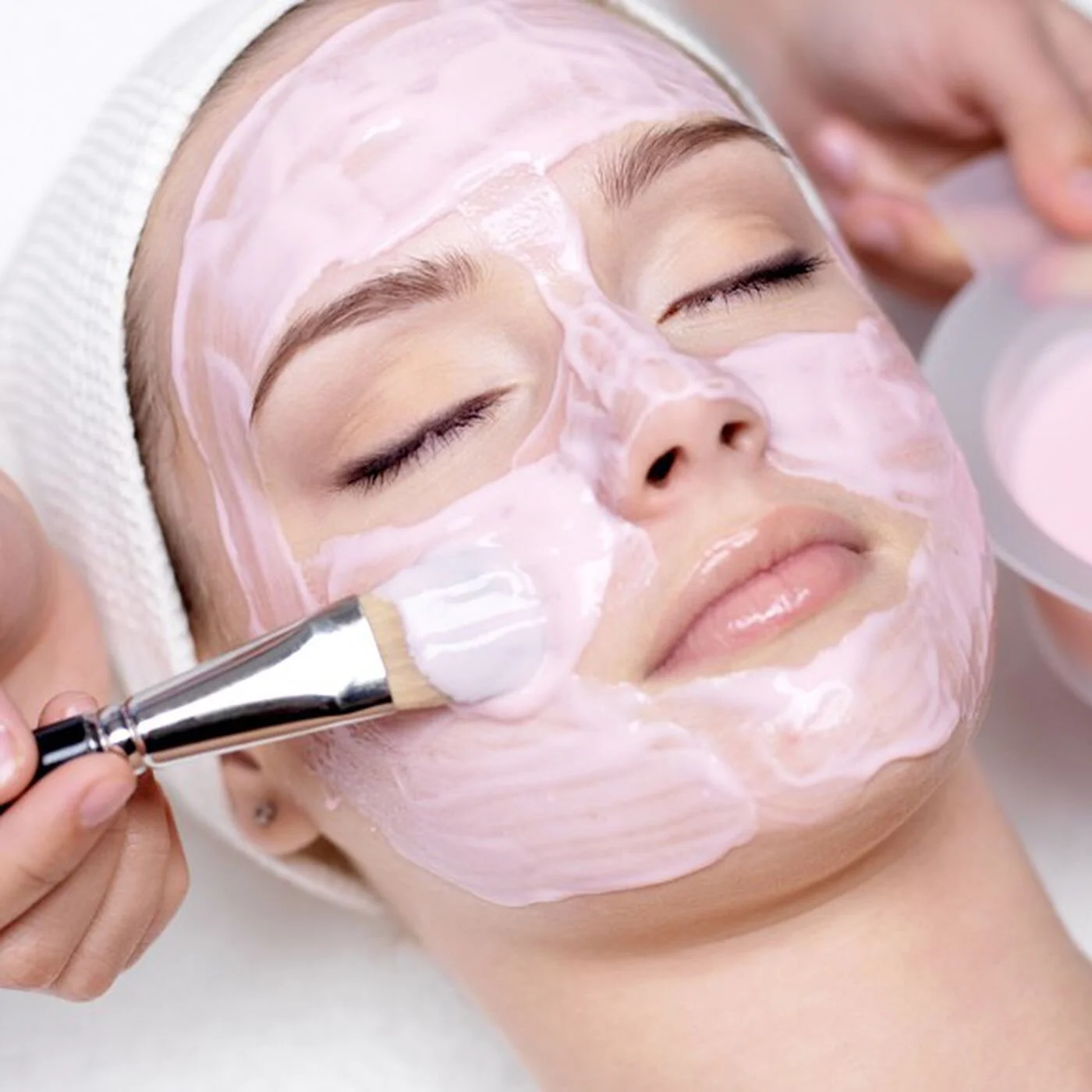 Why you should do a HydraFacial and Dermaplaning before your Wedding Day