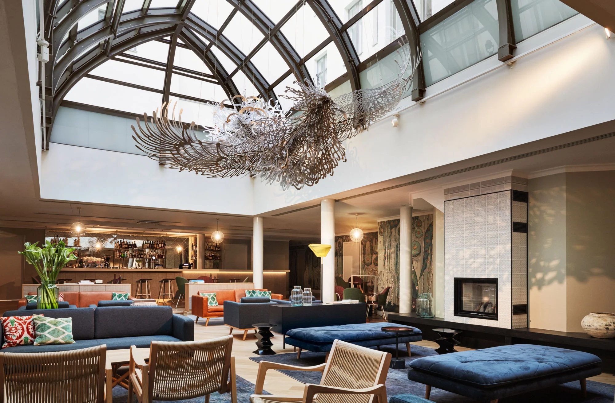 Hotel-St.-George-Wintergarden-2000px.jpg