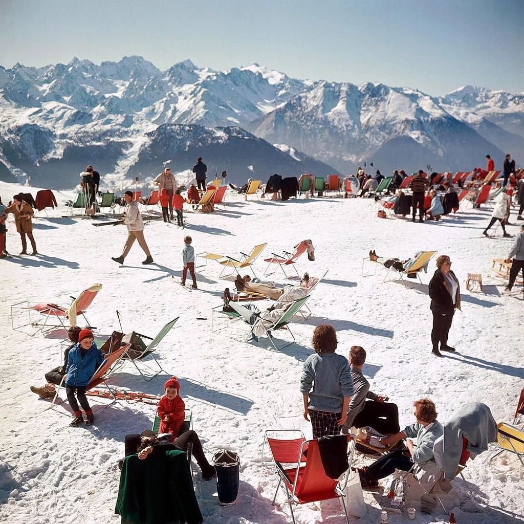 Actualmente el hotel nos invita a disfrutar de una exposición temporal de Slim Aarons, el gran fotógrafo de la jet set de los años 70.