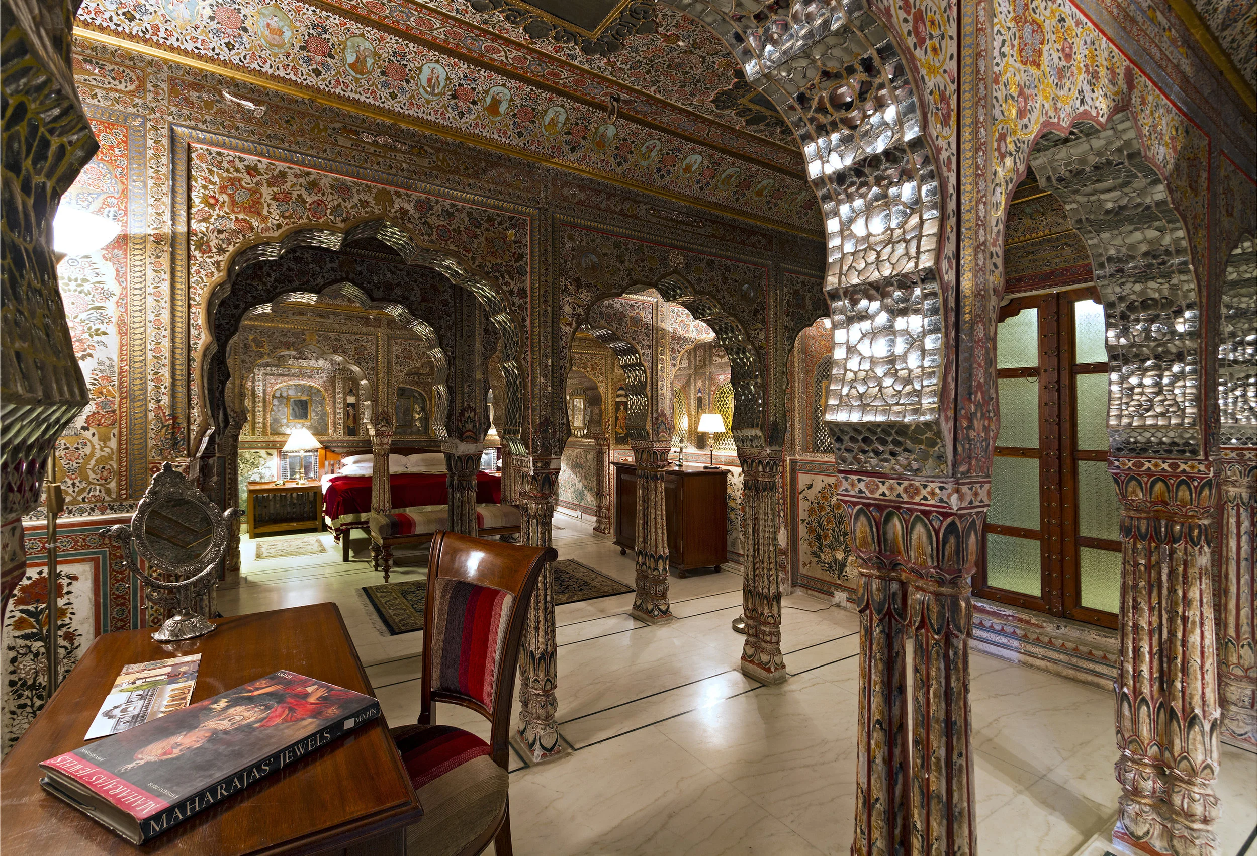 25. Sheesh Mahal Suite.jpg