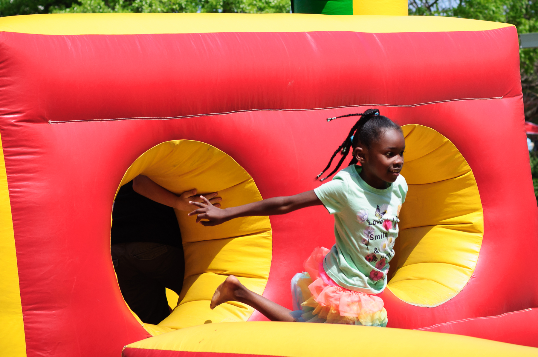 Beside Heritage Park, near the stage, was an area devoted to the kids where adult onlookers secretly envied the fun they were having. 