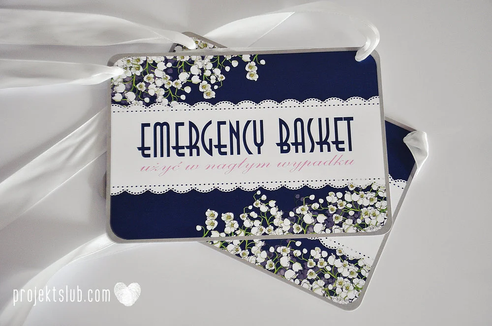 Zaproszenia+ślubne+z+motywem+kwiatów+białe+kwiaty+konwalie+biel+granat+Projekt+Ślub+(14).jpg