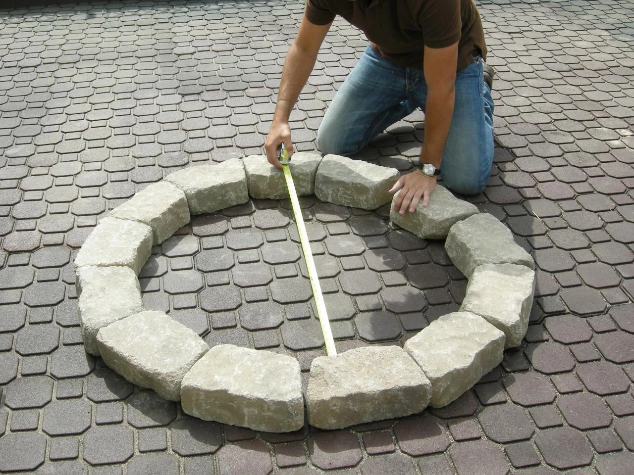 Build Your Own Backyard Fire Pit This Weekend