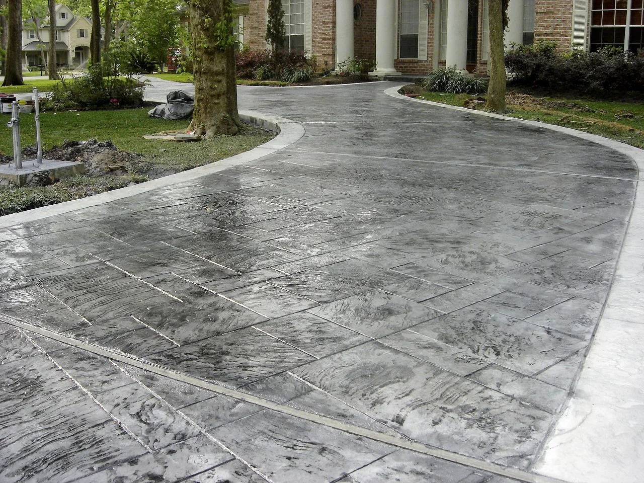 Driveway Options To Lift the Look of Your Home