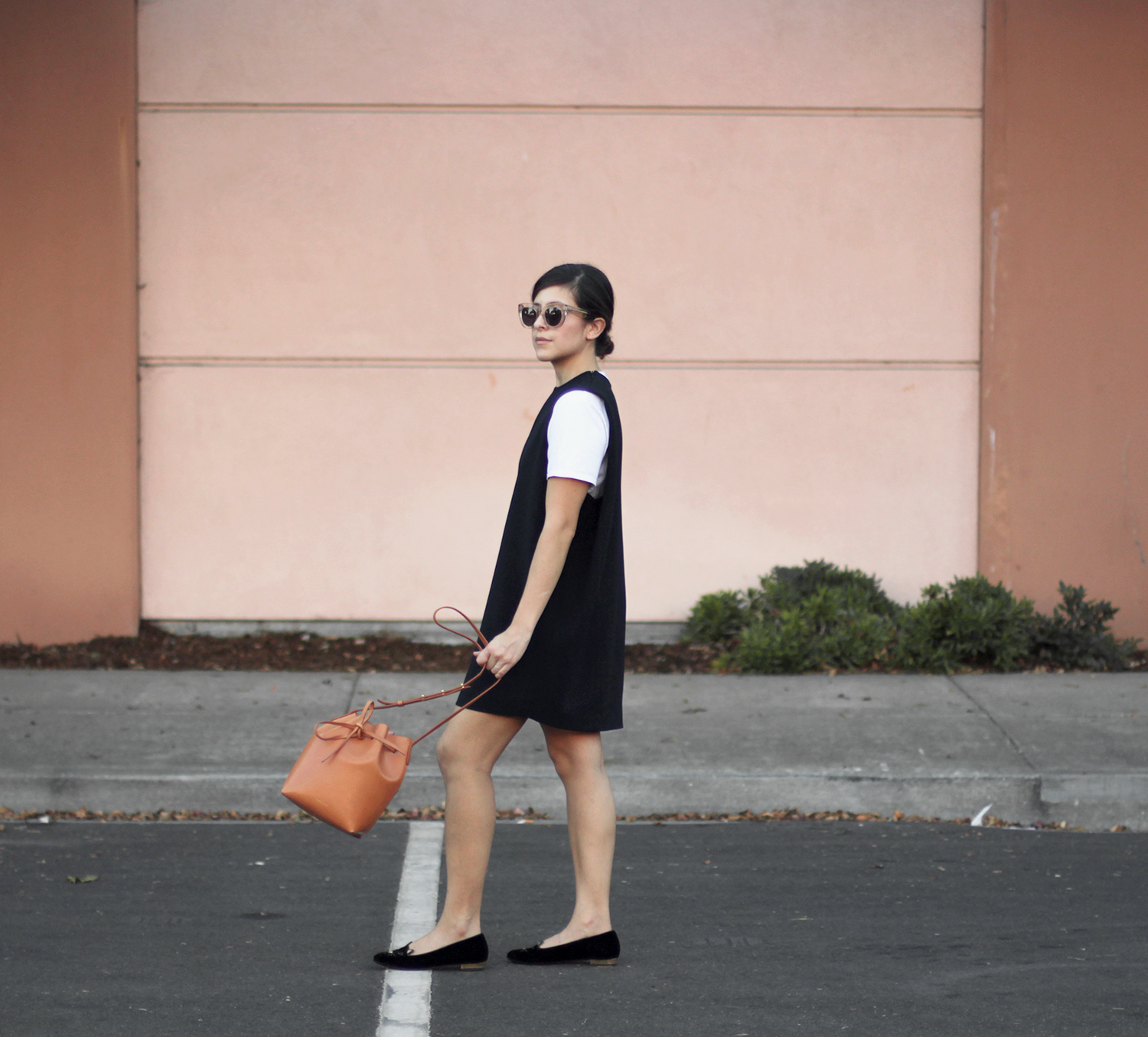 Mansur Gavriel, Céline sunglasses, Kaarem dress 