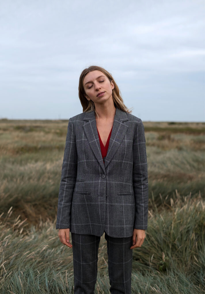 tailoring-712x1024.jpg