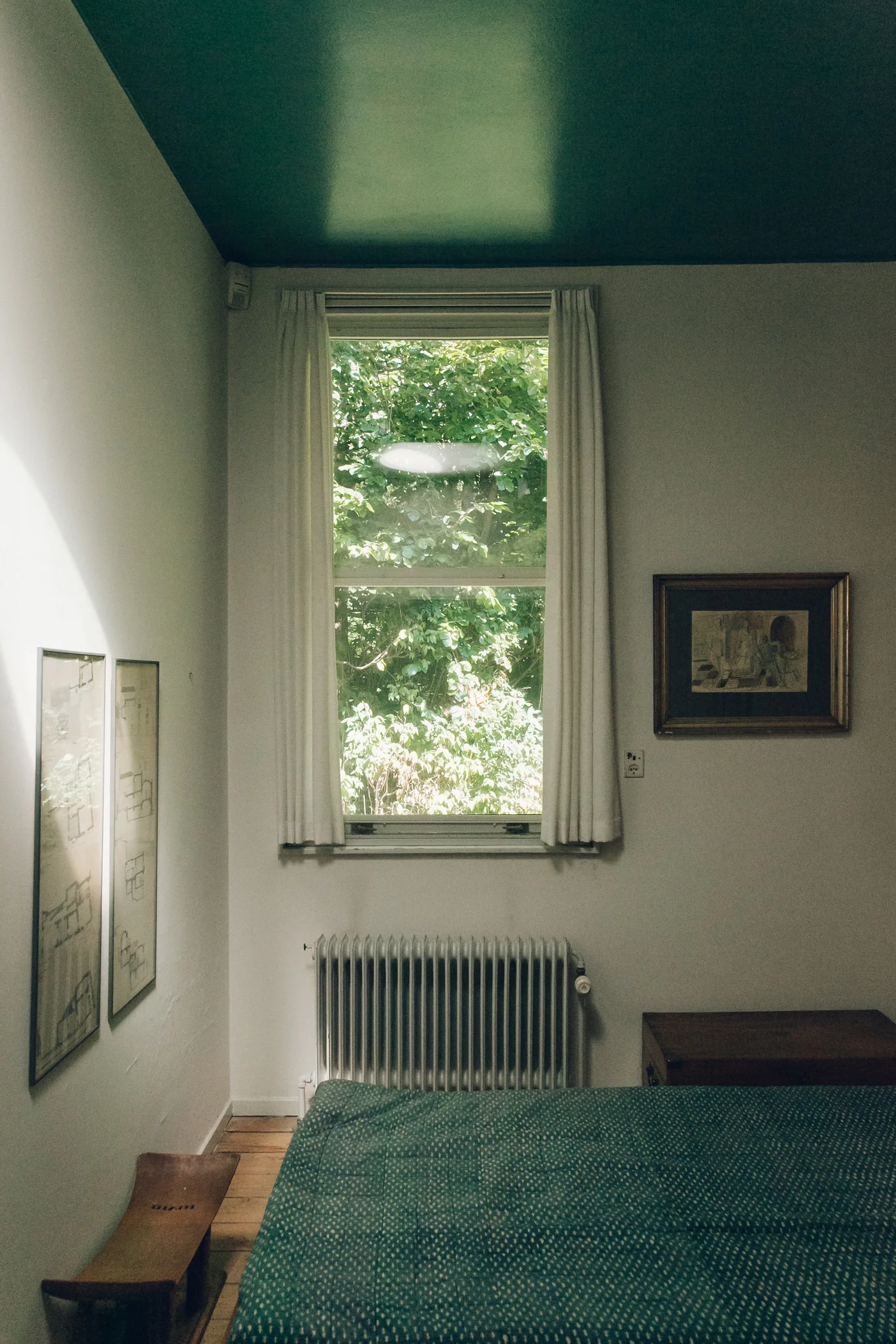 Small+Bedroom+at+Finn+Juhl's+House+Copenhagen.jpg