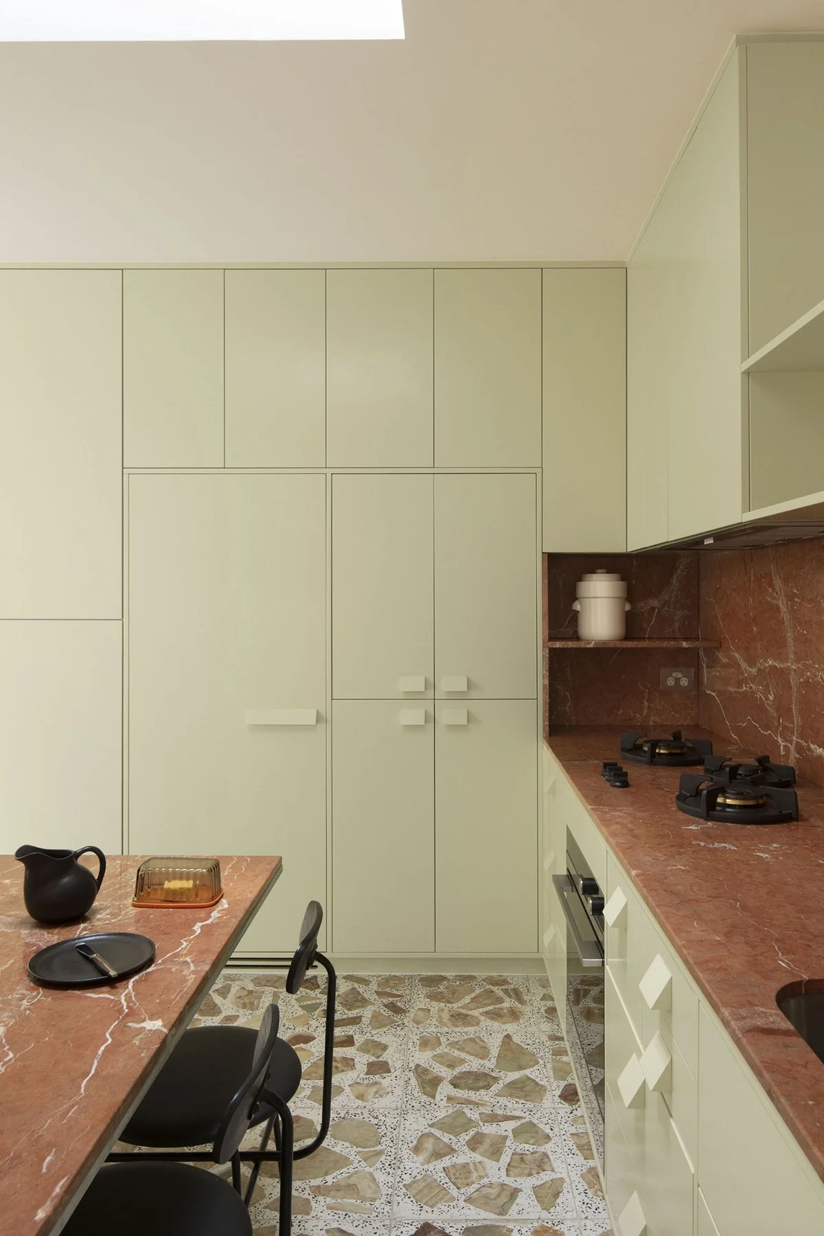 Murray-Barker-and-Esther-Stewart-Brunswick-Apartment-Melbourne-Photo-Ben-Hosking-Yellowtrace-07.jpg