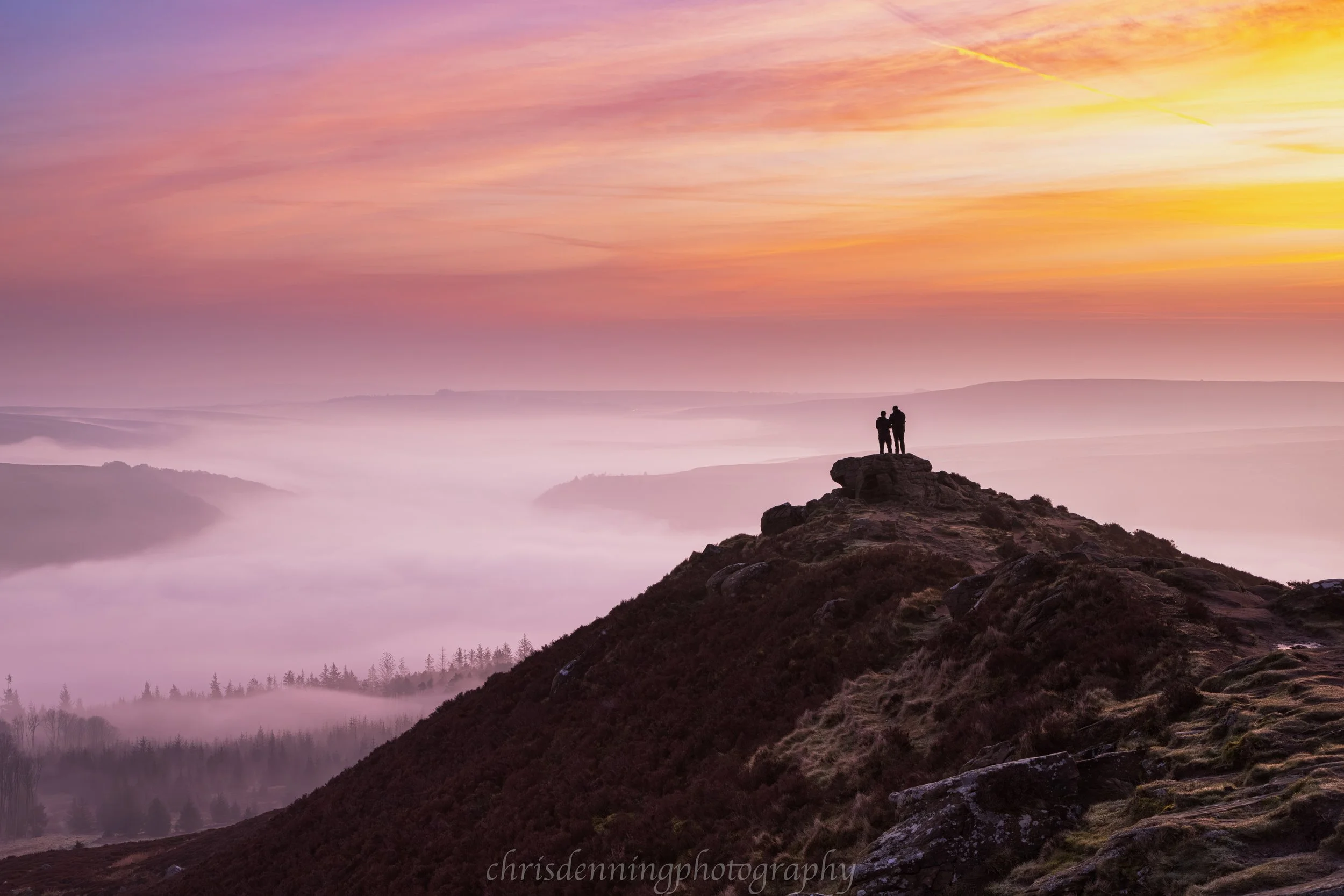 2026-0261 Sunrise from Win Hill to Bamford Edge, Peak District