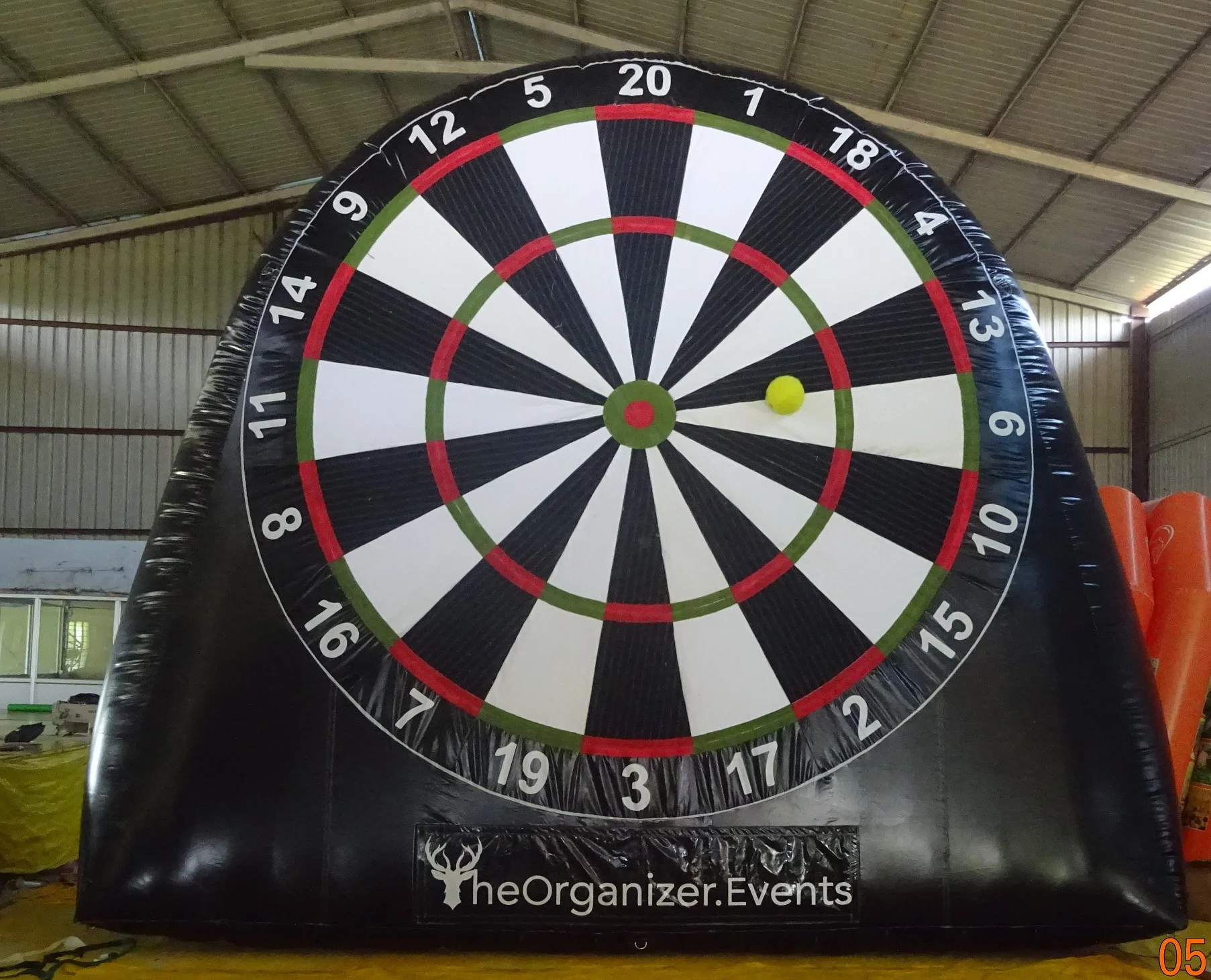 17ft high, 19ft wide, Dartboard