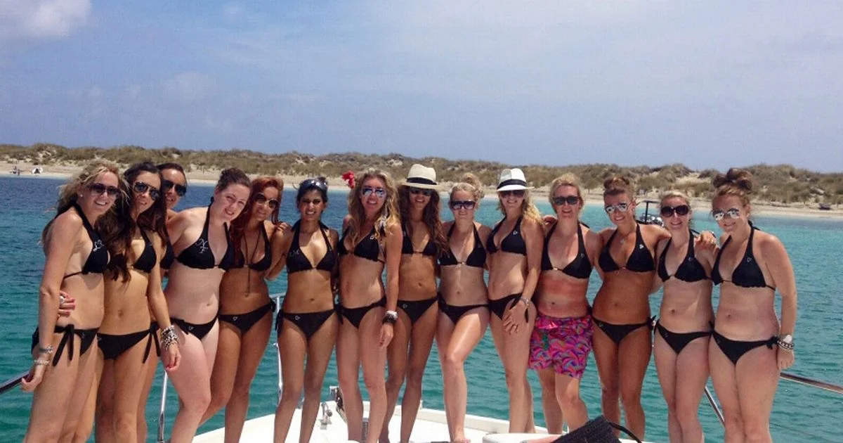 COLEEN ROONEY ON FRIENDS HEN DO IBIZA.jpg