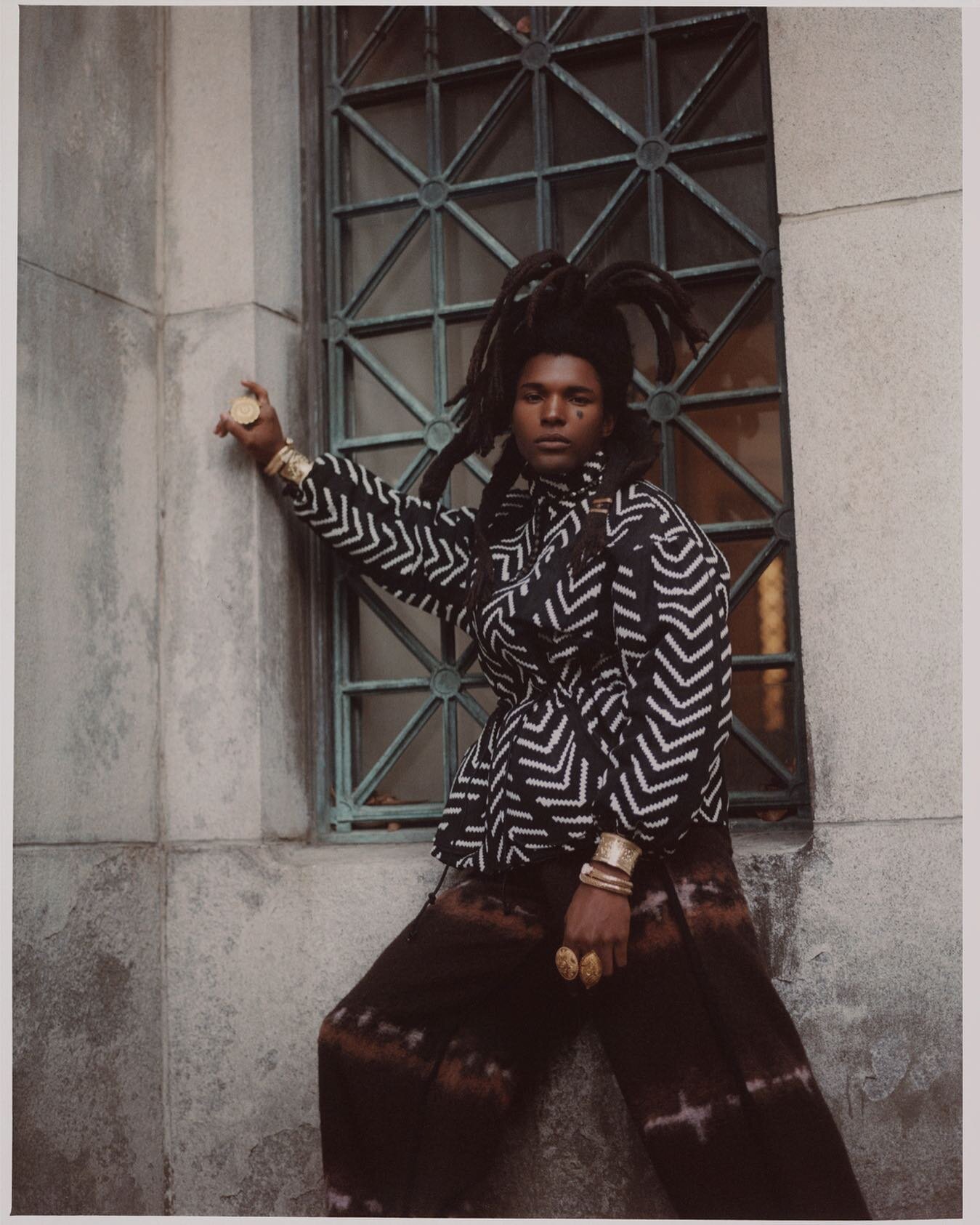 Exploring downtown with @mortalllove @umodelsnyc @mikestallingsny
printed @meadowdarkroom
#downtownnyc #malemodeling #malemodelshoot #malemodeltrending #malemodelling #malemodelphotography #mensfashions #mensstreetwear #mensstyles #menswearfashion