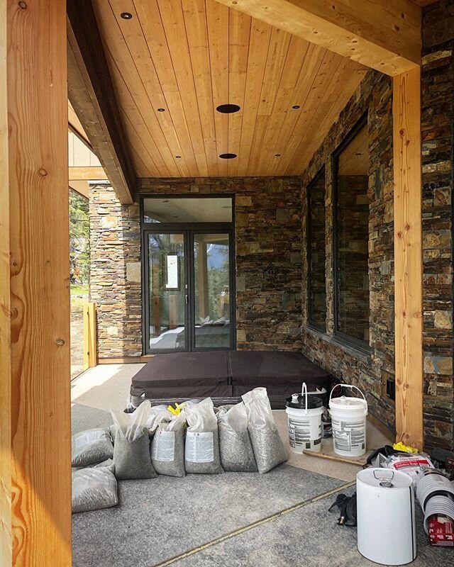Things are almost complete! 
Excited to share this incredible custom home we designed for a wonderful client and his lovely family 🏡 .
.
.

#russellandrusselldesignstudios #canmoredesignteam 
#designingcanmore #rockymountaindesign #banffdesign #canm