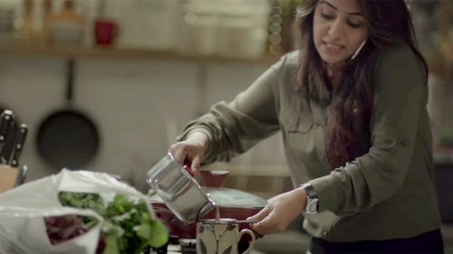 Ariel India's commercial uses housework as a lens for examining gender roles.