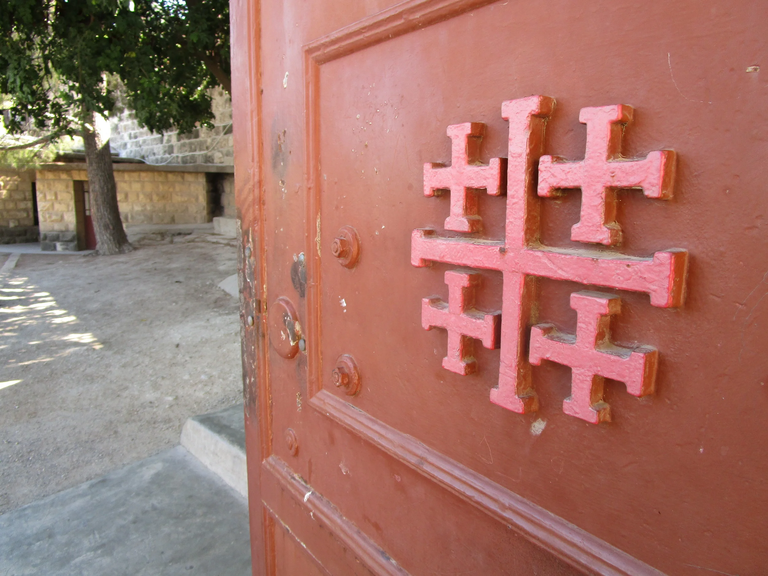  The doorway into The Mount of Olives. Again, you can see the Jerusalem Cross. I'm wearing one around my neck today. 