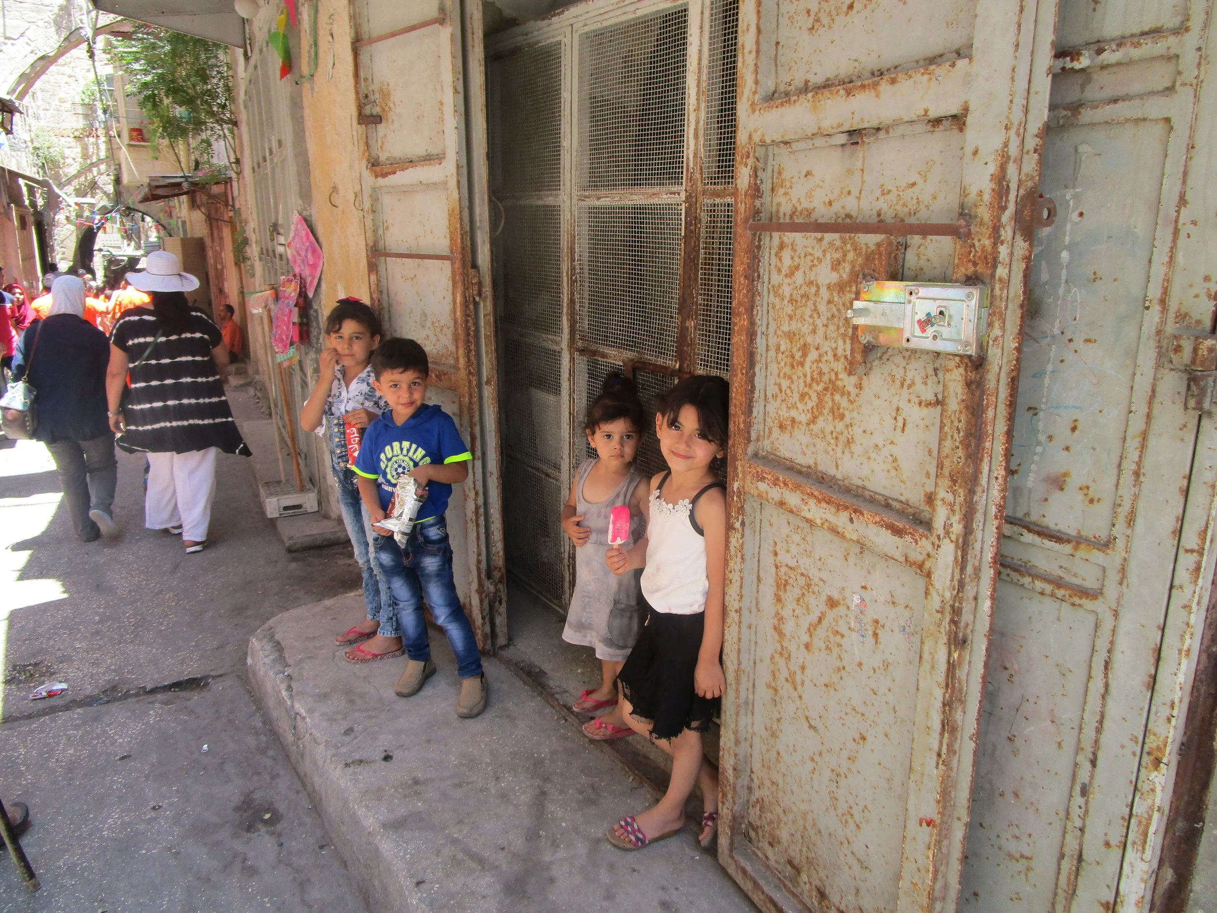  A few kids in ancient Nablus. 