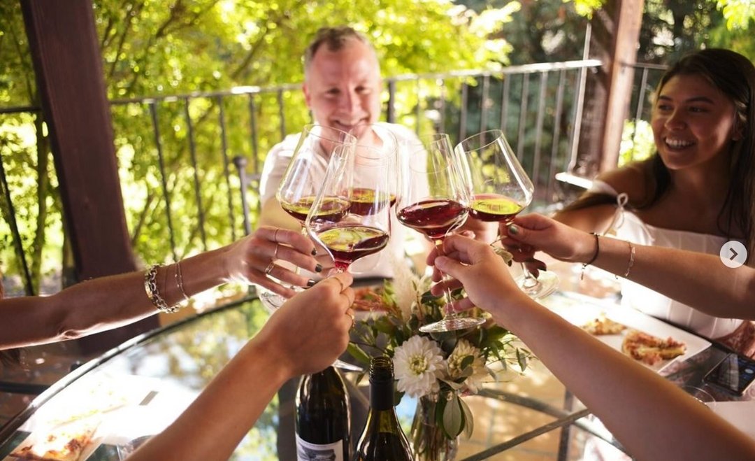 Embark on a wine-filled adventure at the 33rd annual Passport to Dry Creek Valley from April 26th-28th 🍇✈️. 

Choose your own wine journey with over 30+ wineries, crafting a weekend of unparalleled winemaking, exquisite food pairings, educational se