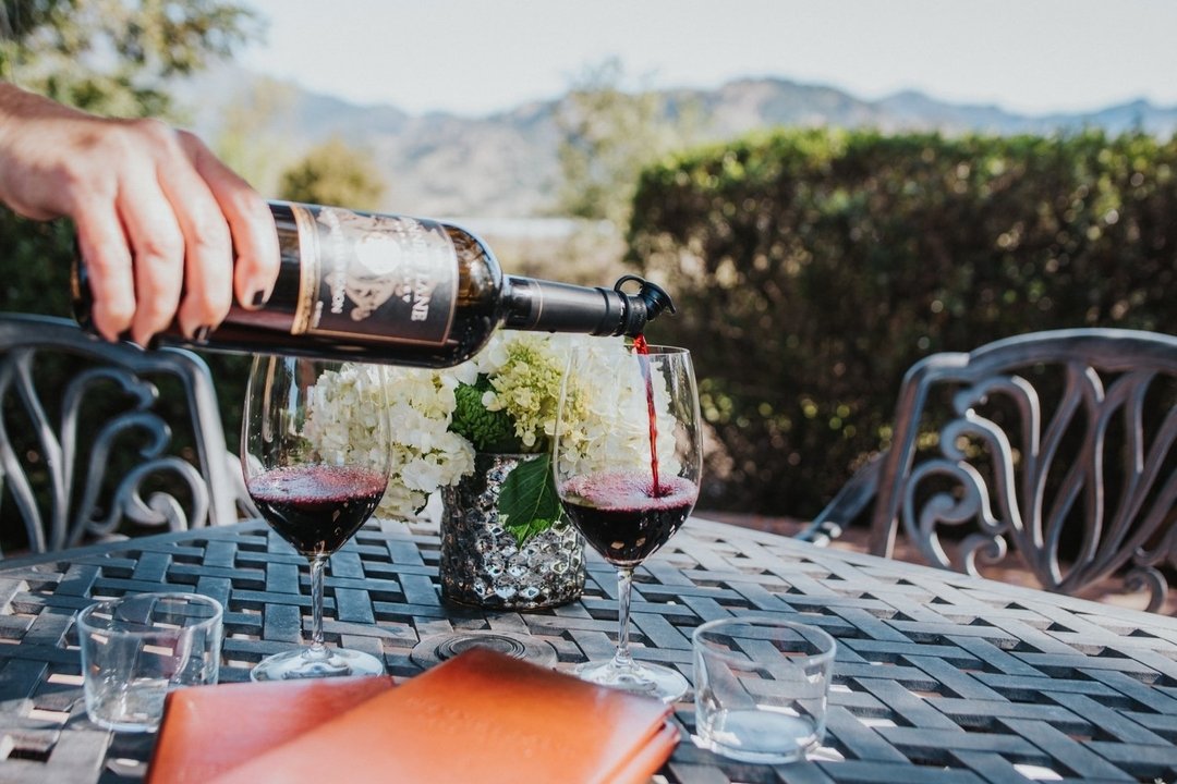 Celebrate #WineWednesday by exploring Bennett Lane Winery, acclaimed for its 70 90+ point wines from Wine Spectator, Wine Enthusiast, and Robert Parker's Wine Advocate. 

Nestled at the northern tip of Napa Valley, near the charming town of Calistoga