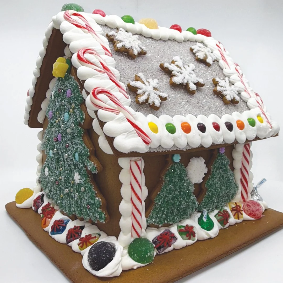 Deluxe-Gingerbread-House-back-Corner.jpg