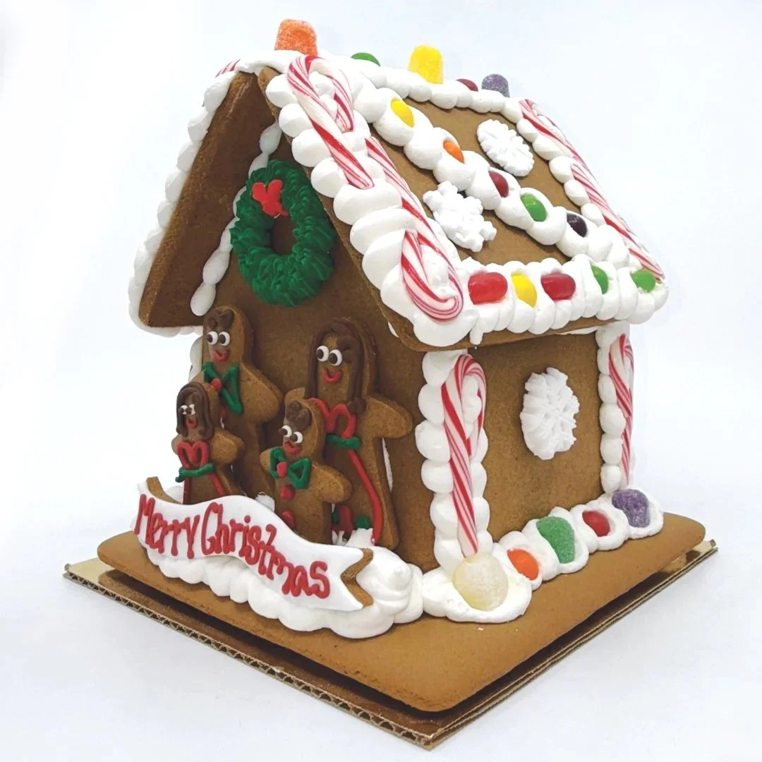 7.5" Gingerbread House with personalizable banner. (Copy)