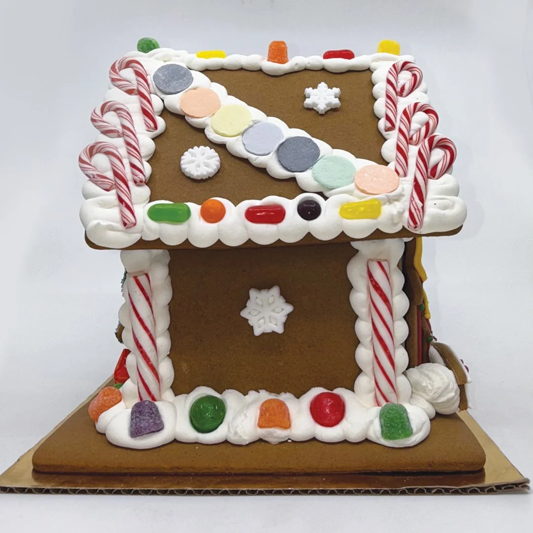 9.5-Gingerbread-House-with-Banner-Side.jpg (Copy)