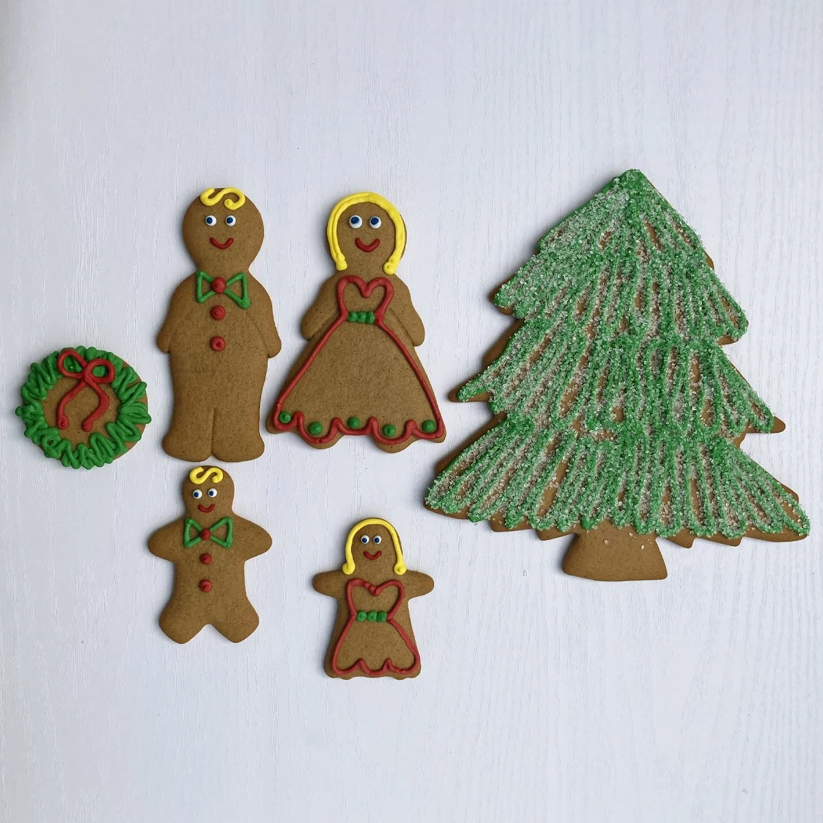Gingerbread-House-Kit---People-and-Trees.jpg