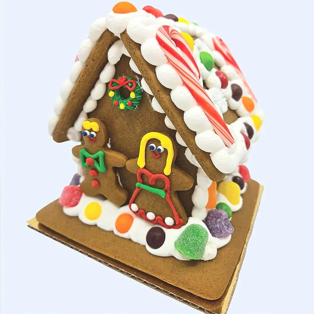 5.5%27-decorated-house.jpg