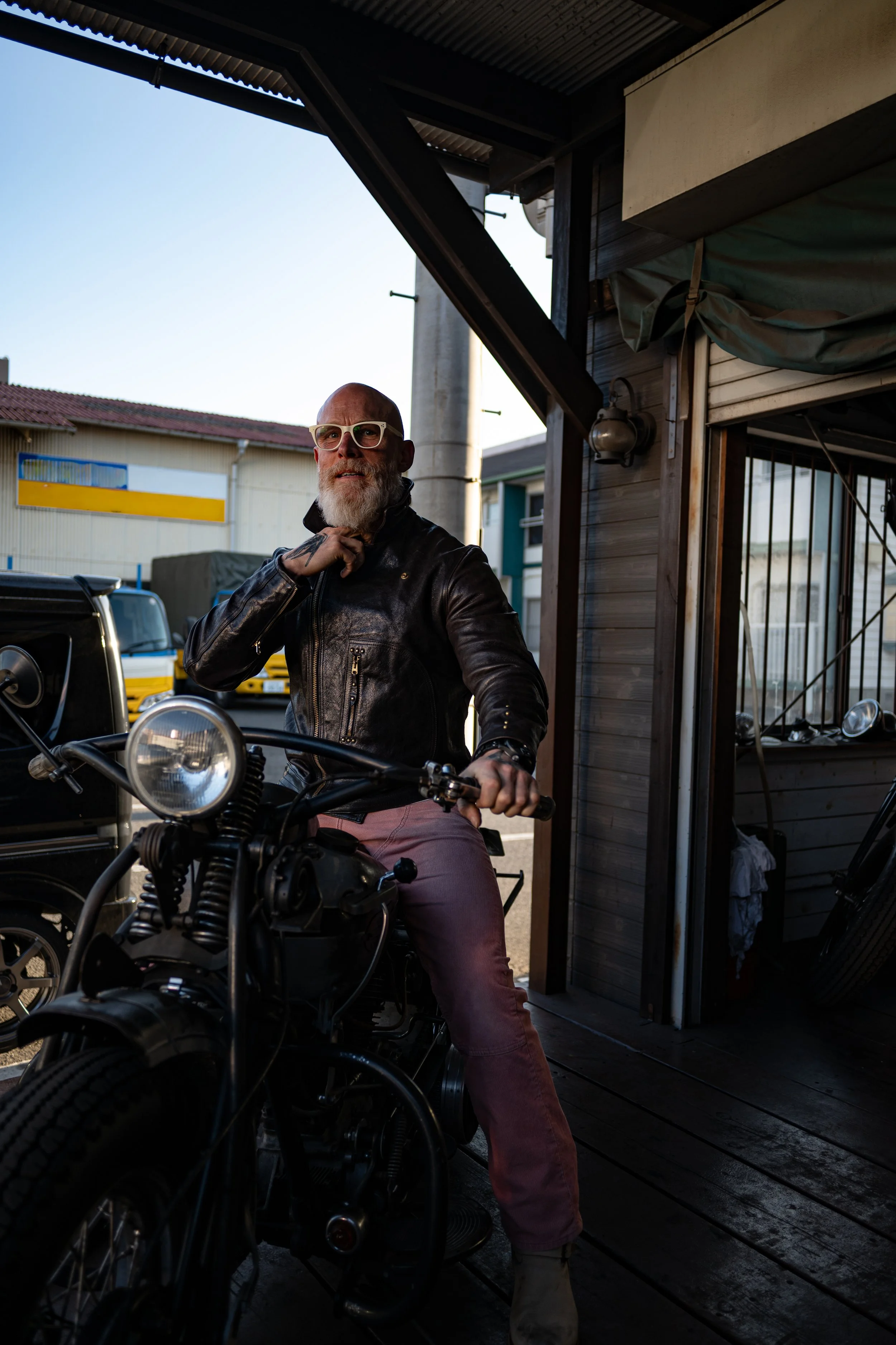 Black Bear Brand double front Vintage ROSE washed Cords