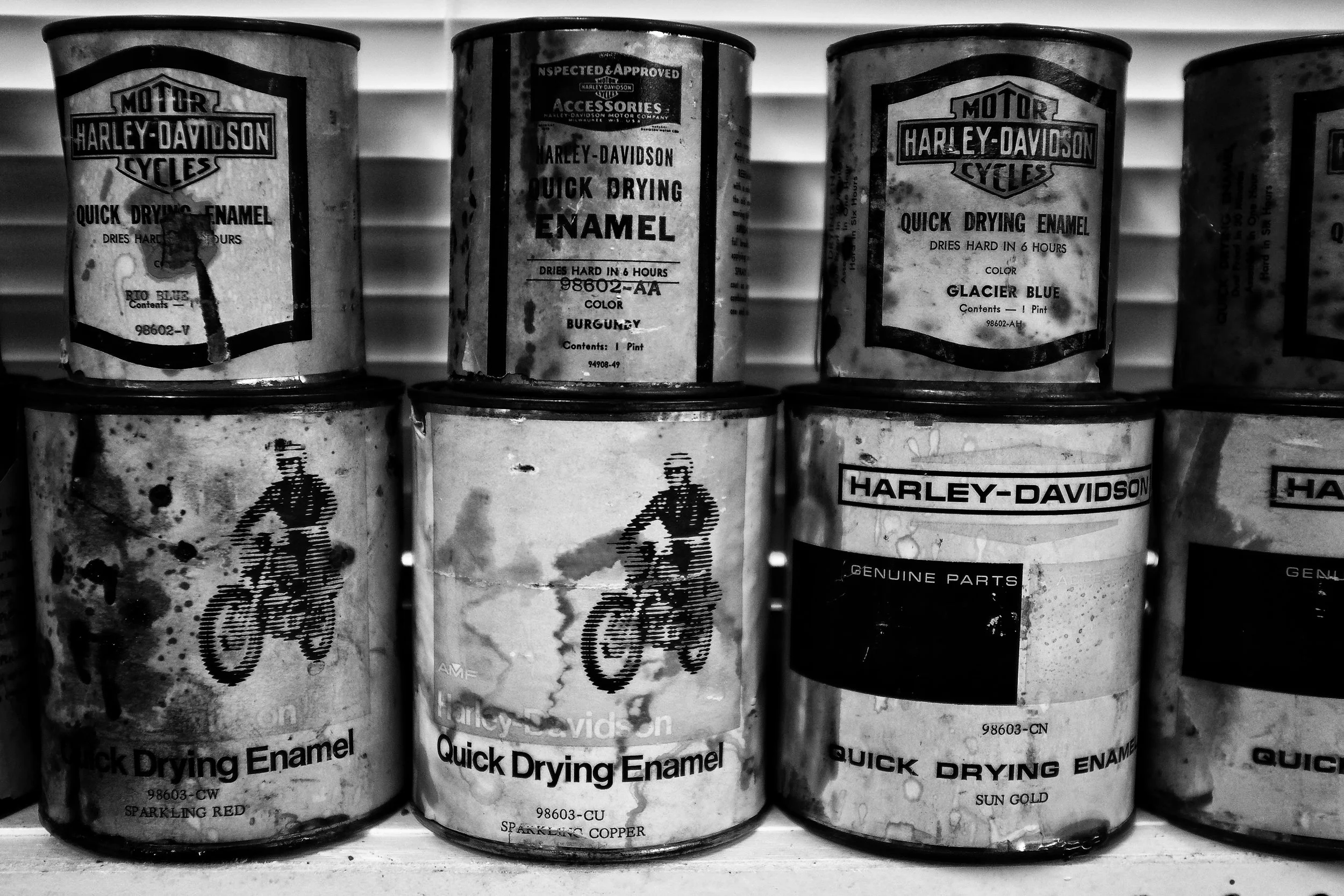 Original Harley-Davidson paint found at Jeff’s American Classics in Oregon. Photo by: Chad Lyons