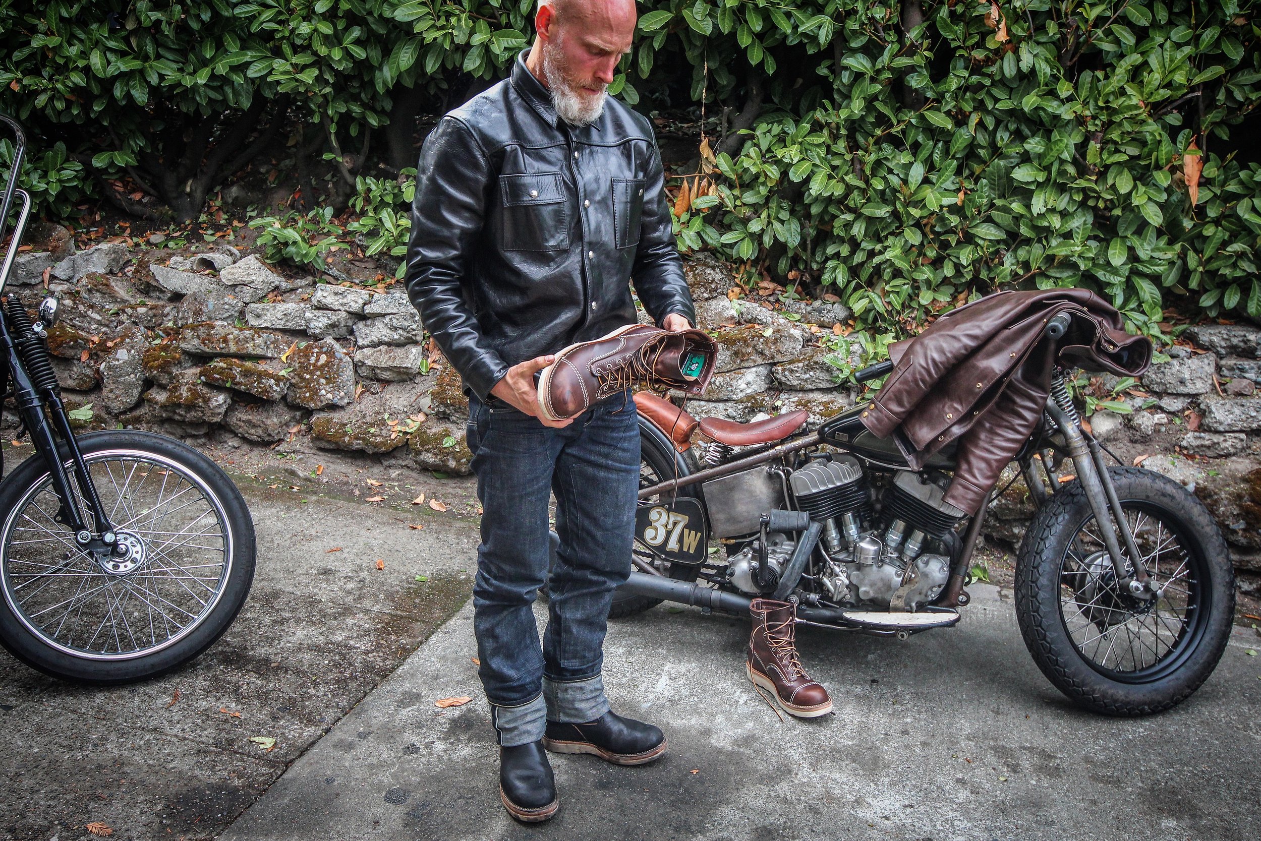 Black Bear Brand brown horsehide JOBMASTER