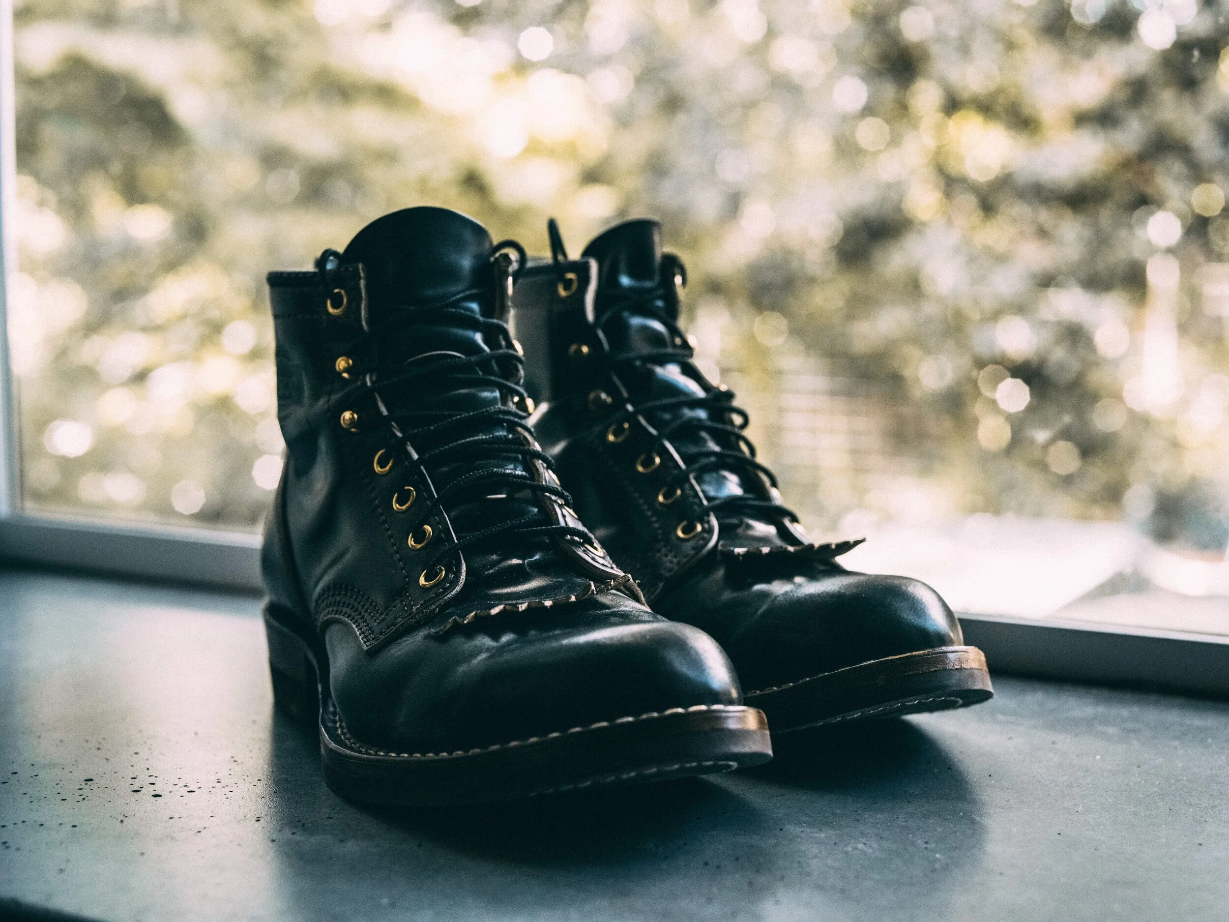 Black Bear Brand CEO Lace Up Boot (Shell Cordovan ~ Horse)