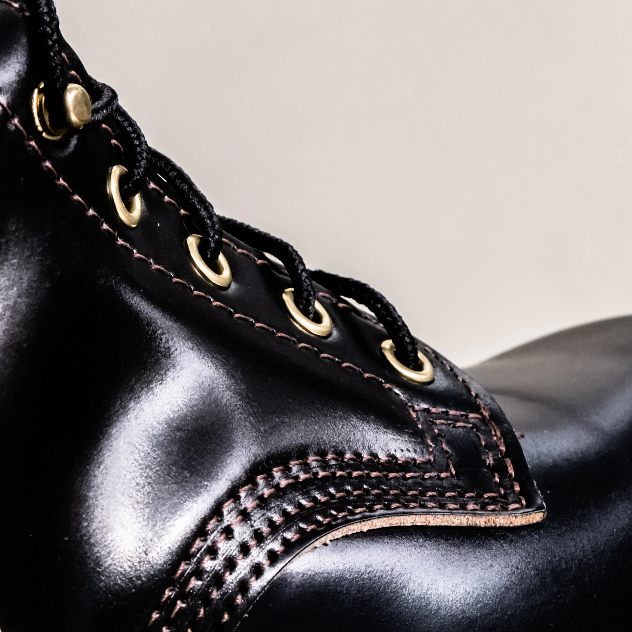 Black Bear Brand CEO Lace Up Boot (Shell Cordovan ~ Horse)