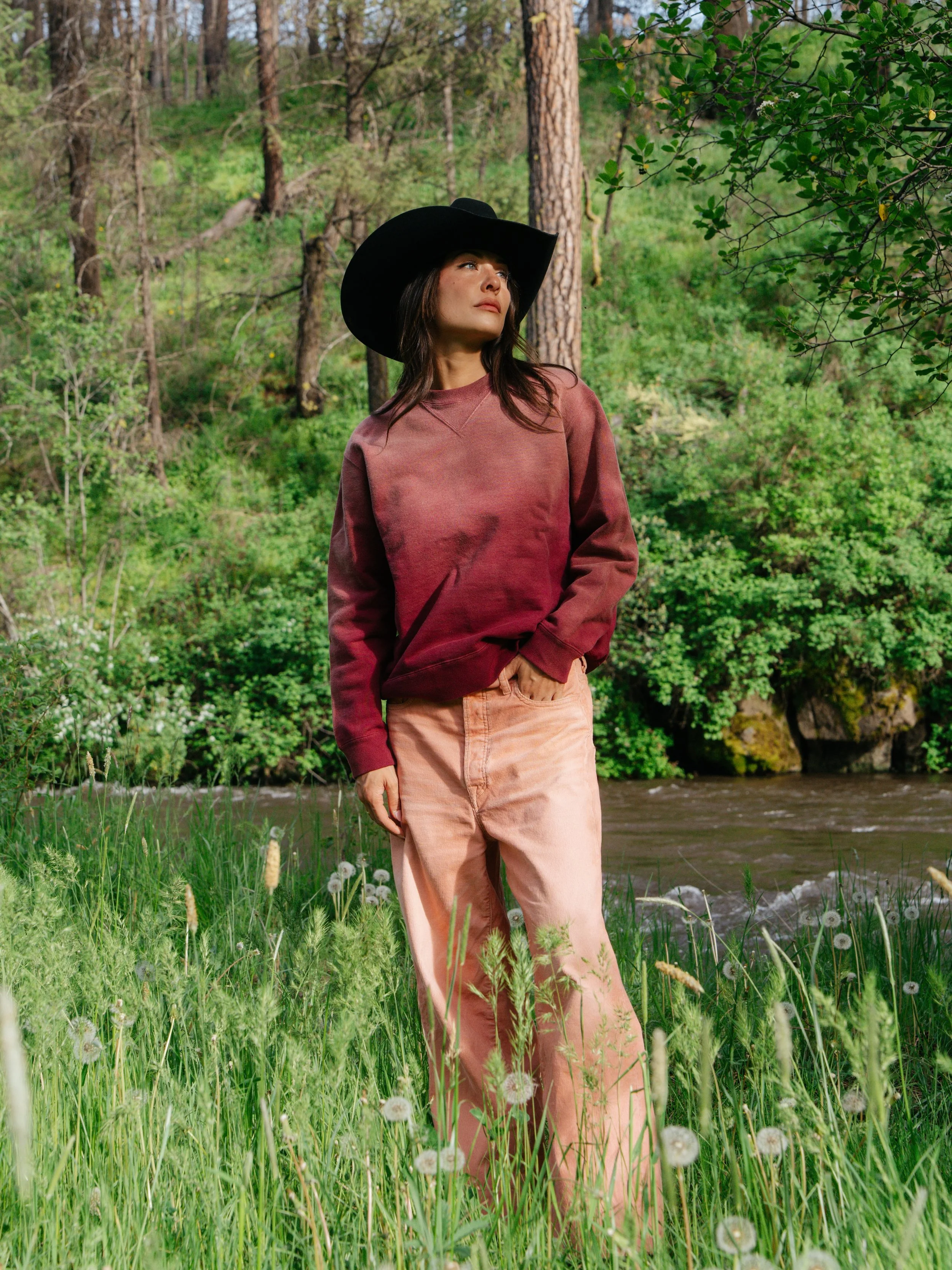 Black Bear Brand WOMAN - Sun Dyed French Terry Crew (Red Roses)