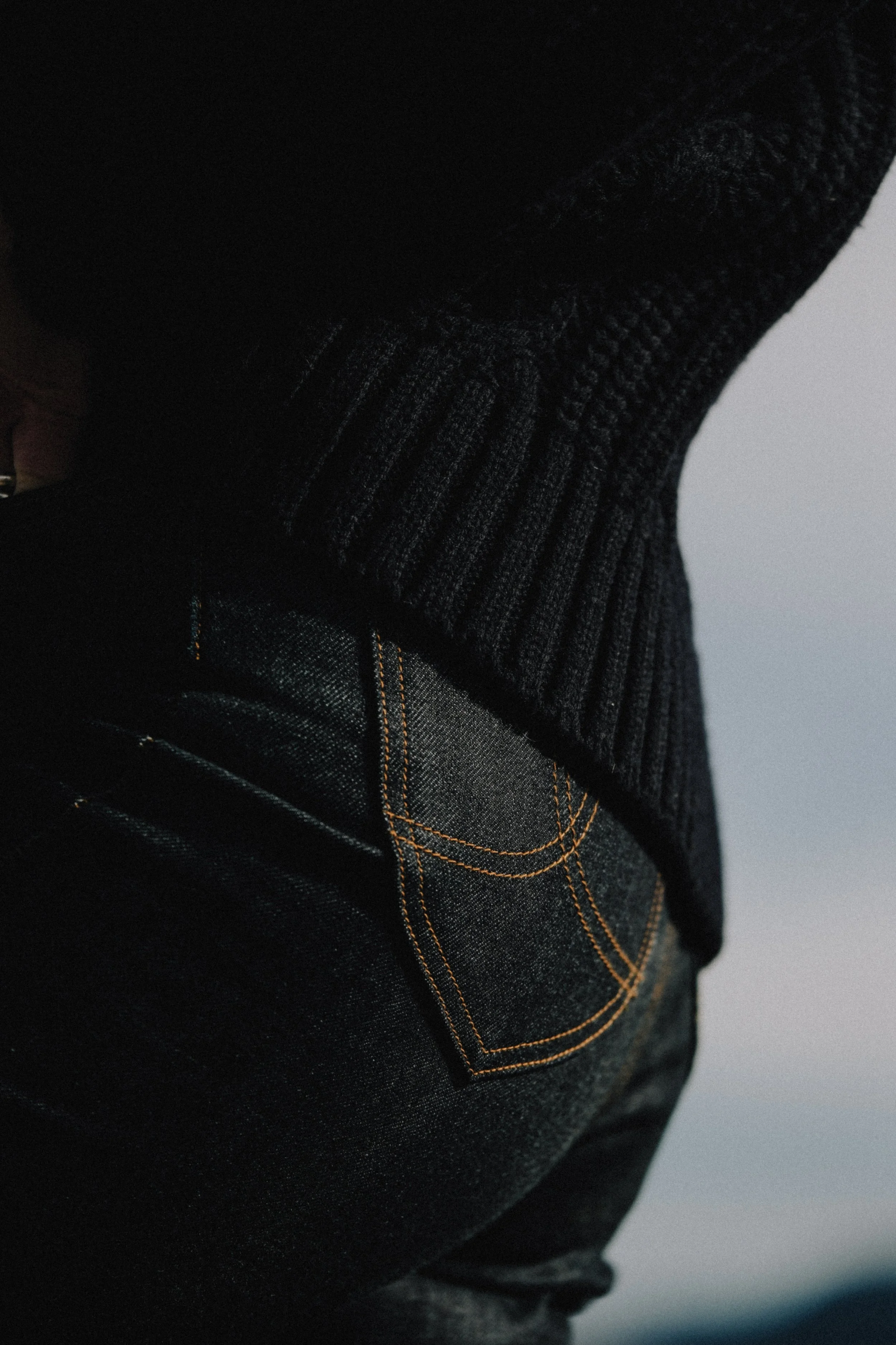 Black Bear Brand WOMAN - Indigo Button Fly Jeans