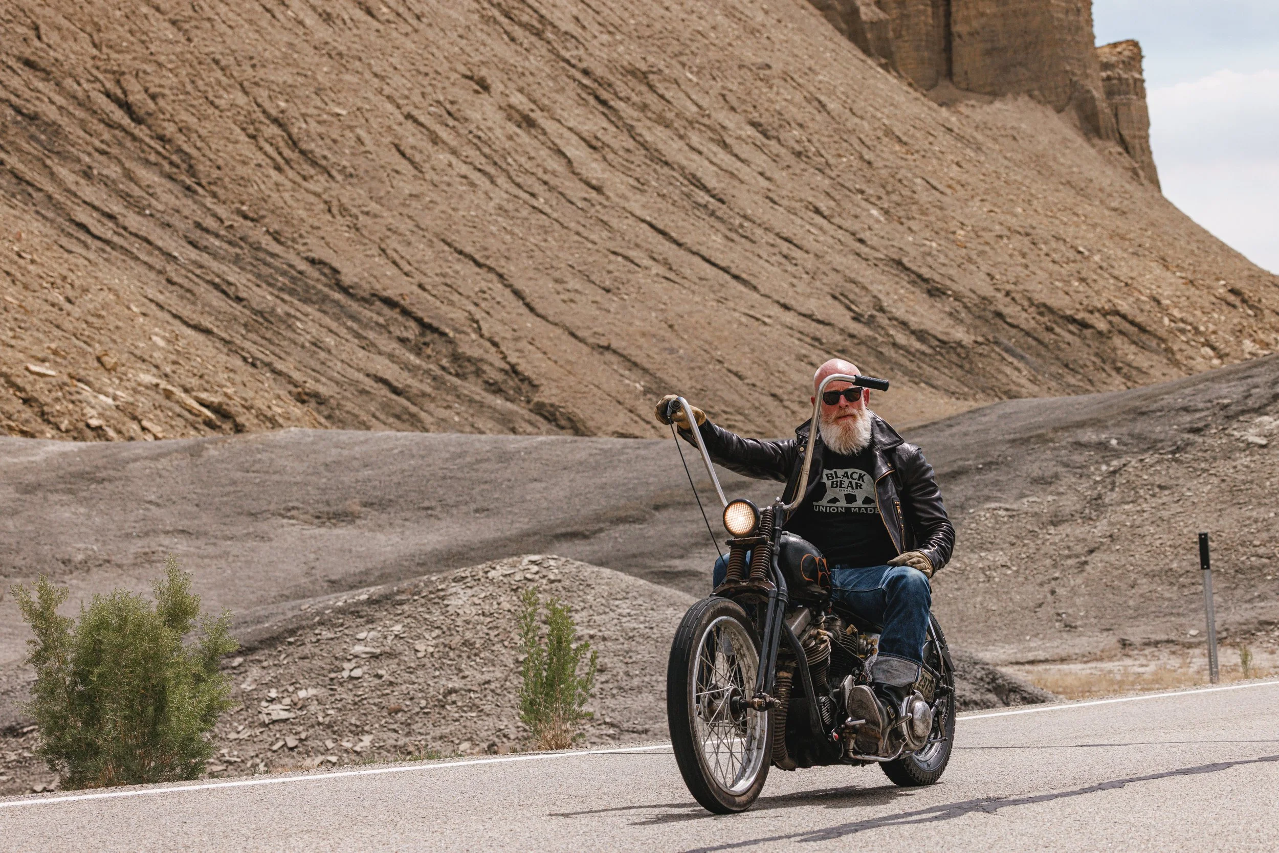 Black Bear Brand original LOGO t-shirt