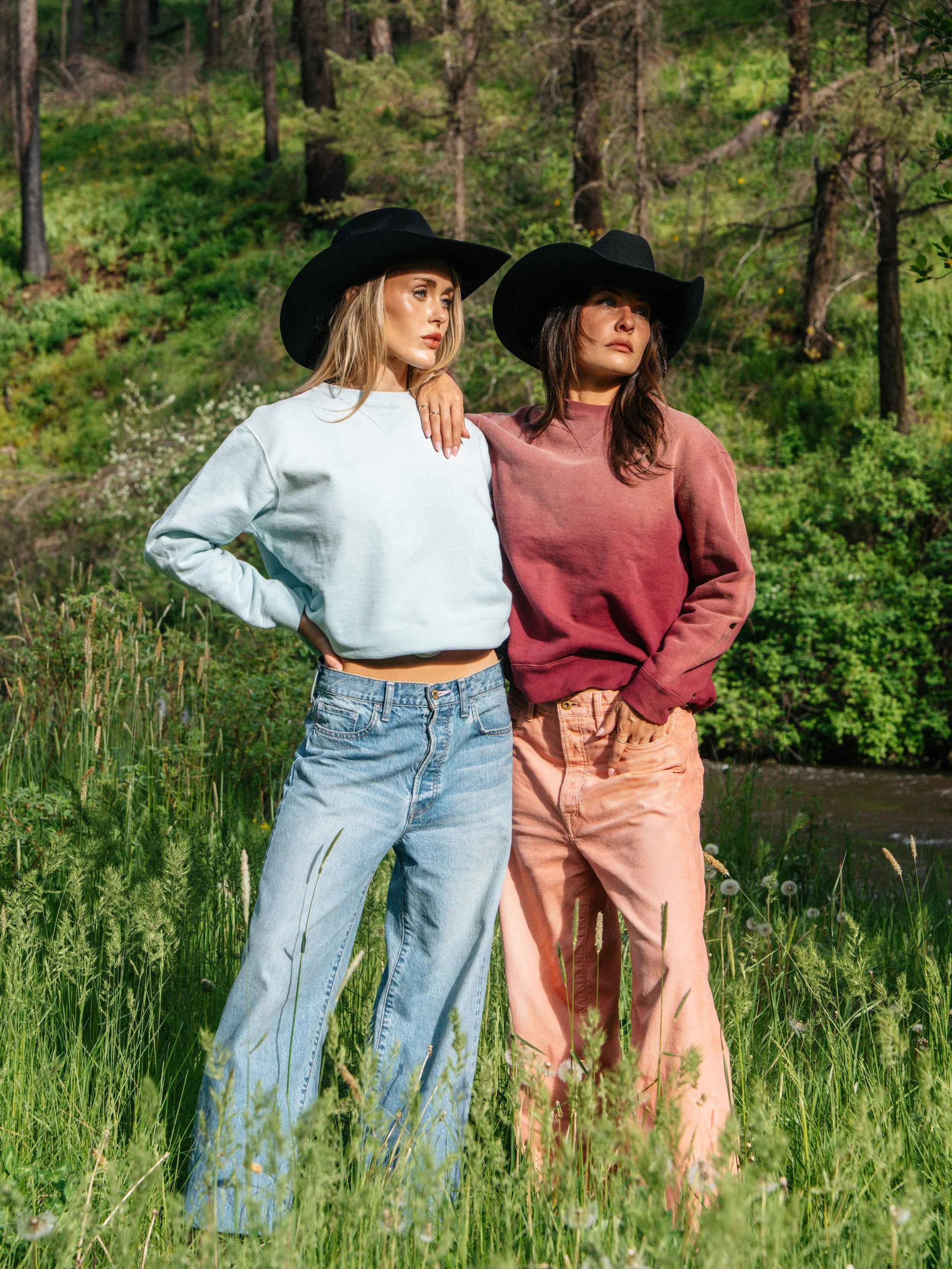 Black Bear Brand WOMAN - Sun Dyed French Terry Crew (Baby Blue)