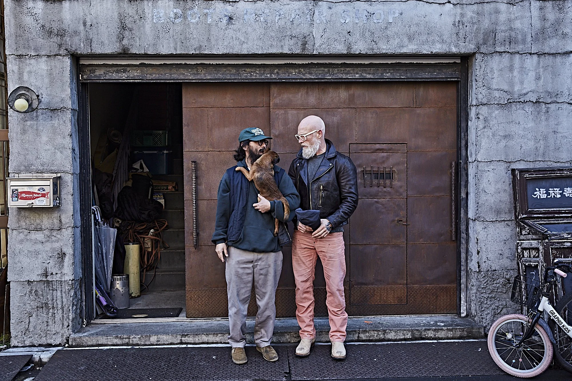 Black Bear Brand double front Vintage ROSE washed Cords