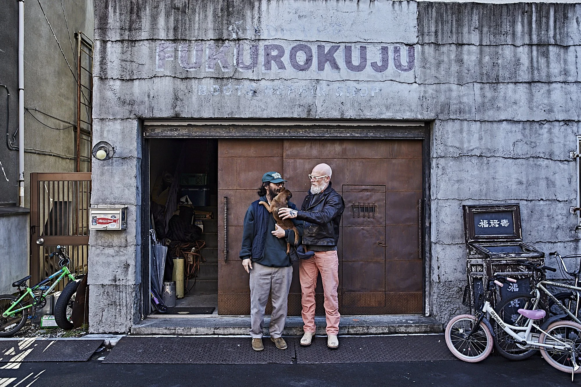 Black Bear Brand double front Vintage ROSE washed Cords