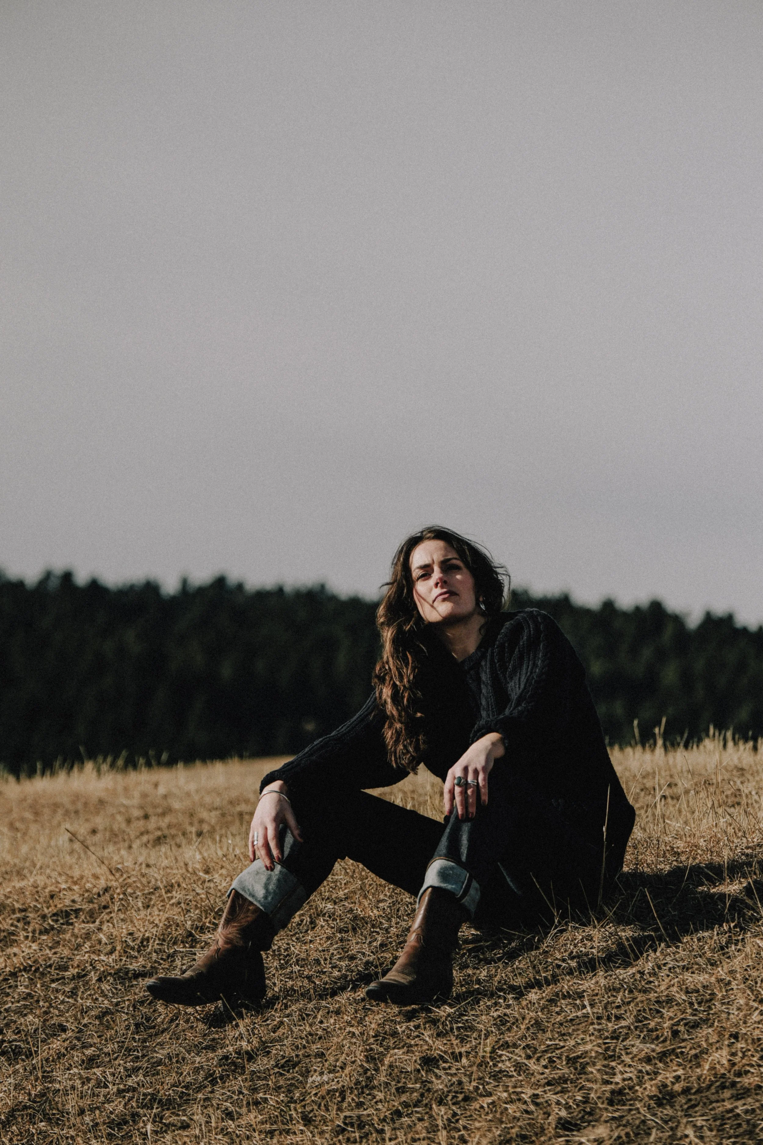 Black Bear Brand WOMAN - Indigo Button Fly Jeans