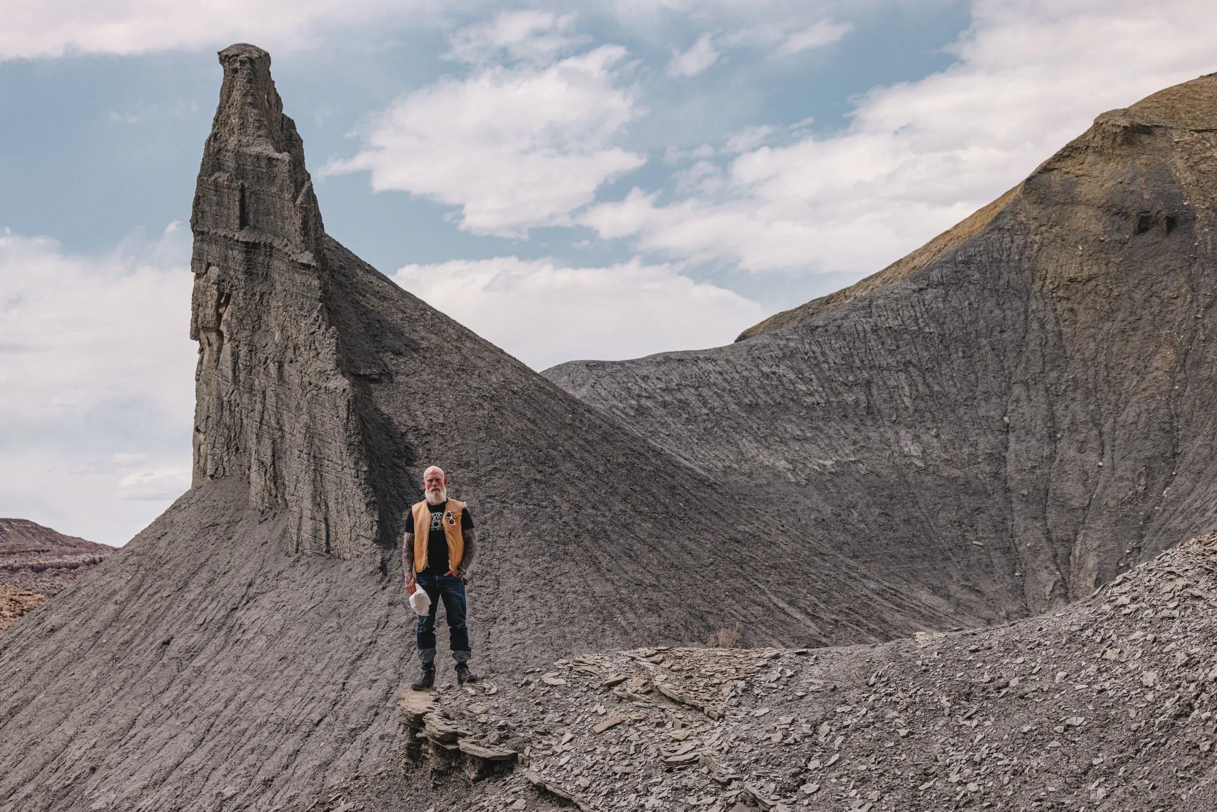 Black Bear Brand original LOGO t-shirt